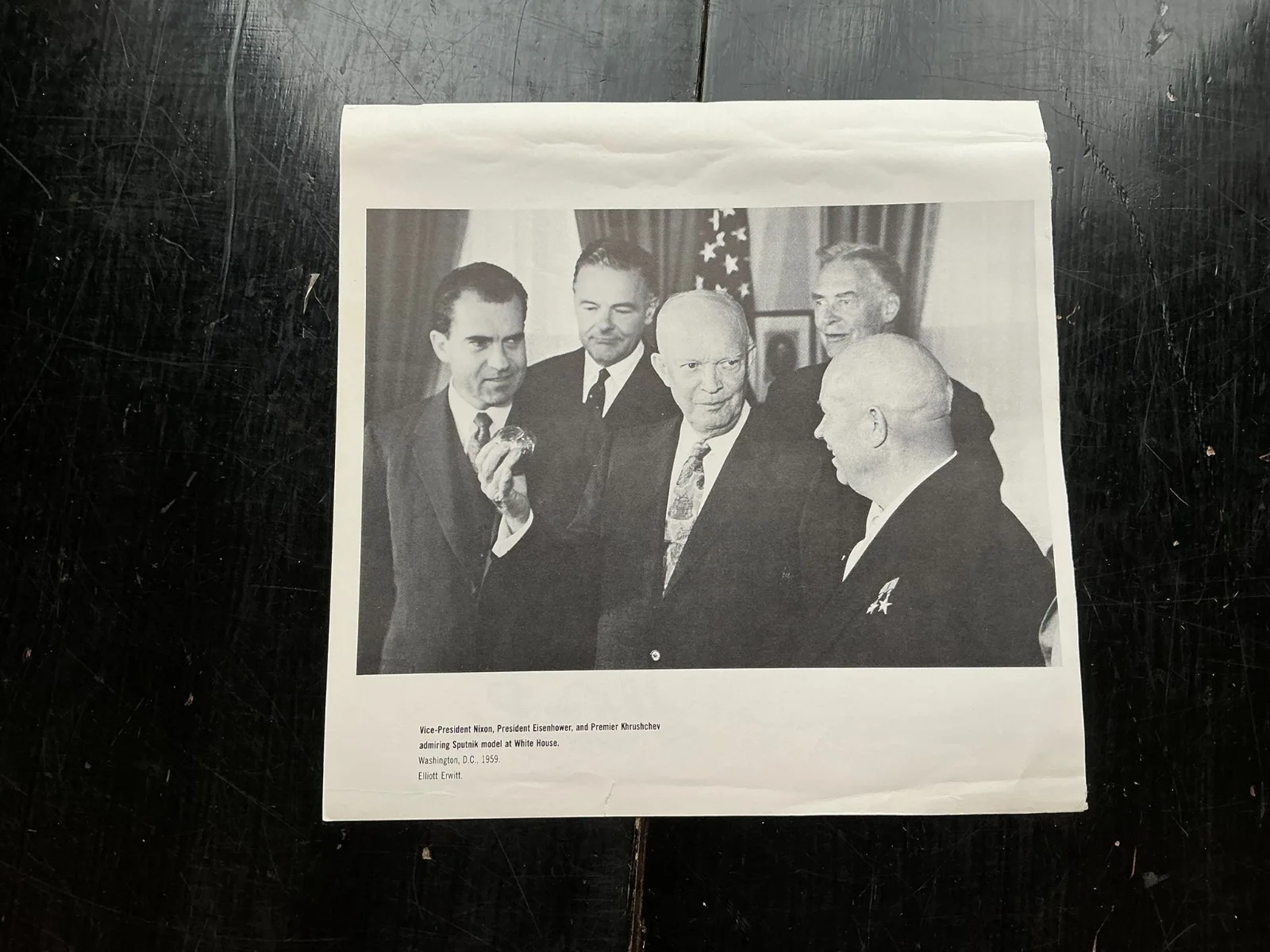 Shirley MacLaine Nikita Khrushchev ~ Signed Autographed Picture ~ Hollywood 1959, изображение 2