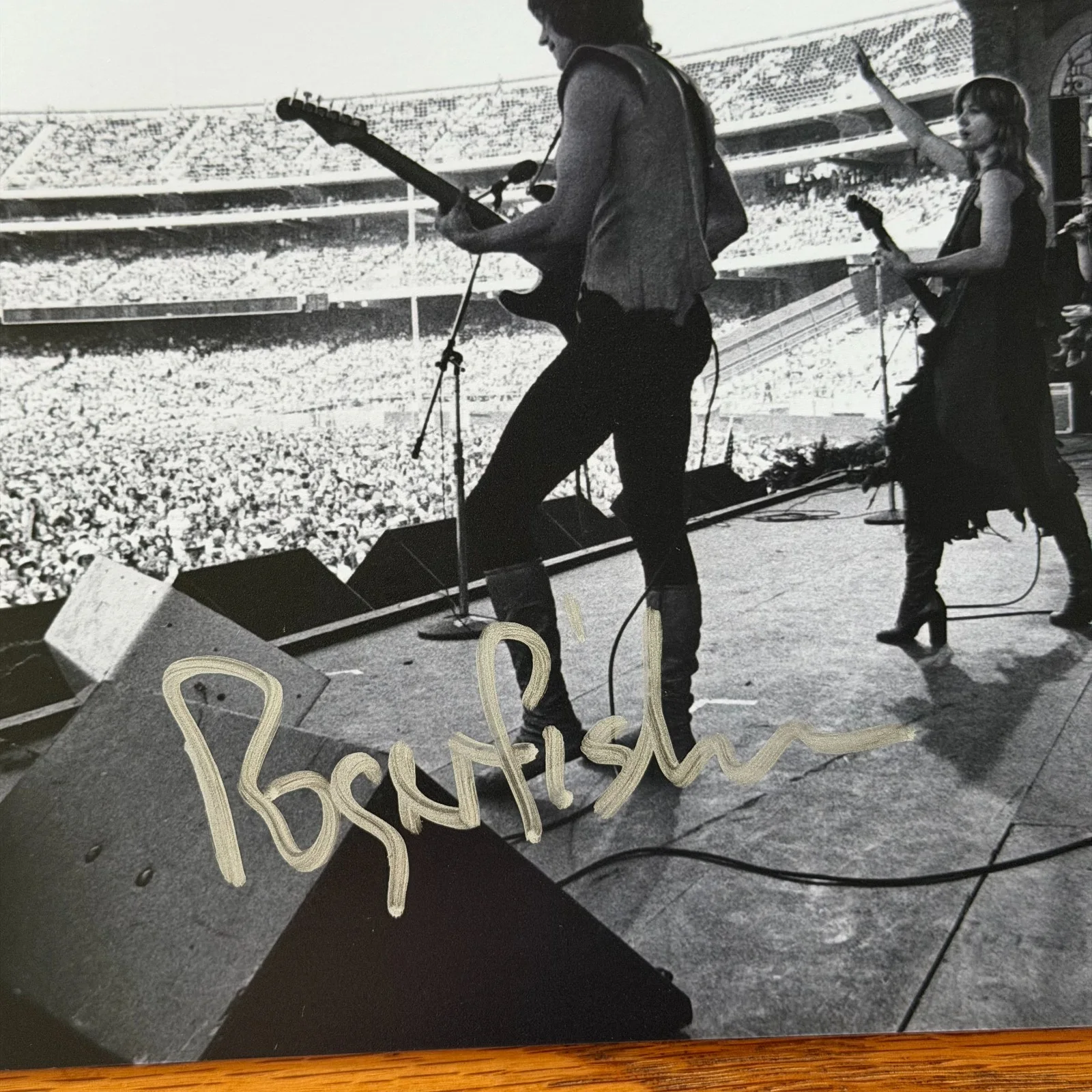 Roger Fisher Signed 8x10 Photo Heart Band Guitarist Autograph, изображение 2