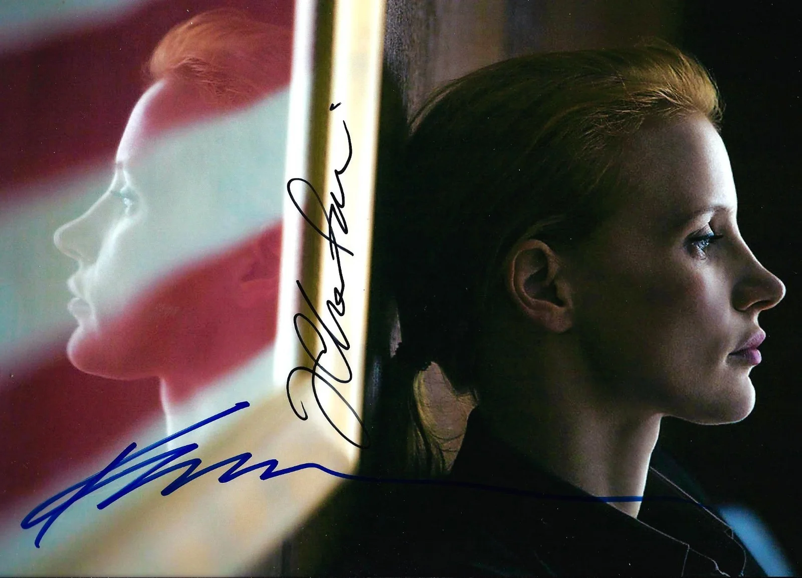 Jessica Chastain & Kathryn Bigelow — Jessica Chastain & Kathryn Bigelow signed Zero Dark Thirty 8x10 photo in person