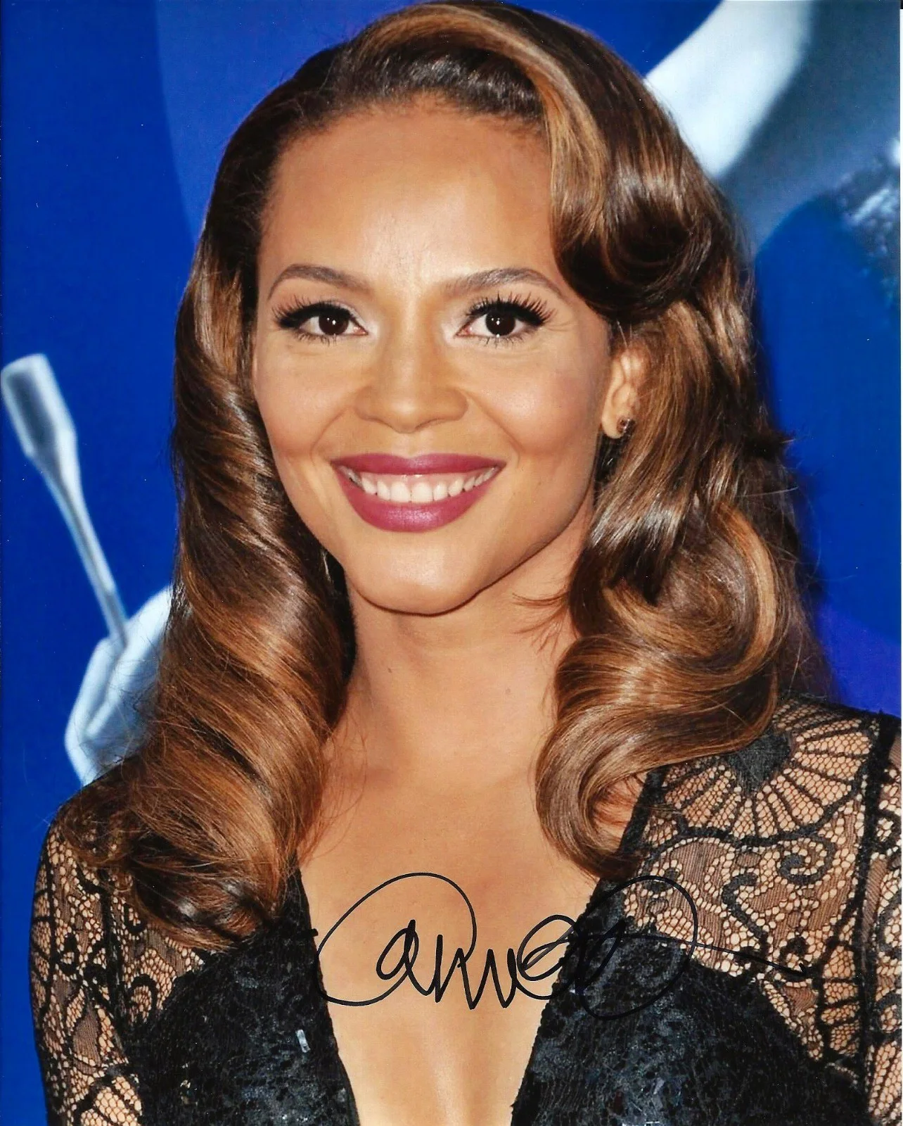carmen ejogo — Carmen Ejogo signed 8x10 Photo in person. Proof. Coretta Scott King' Selma