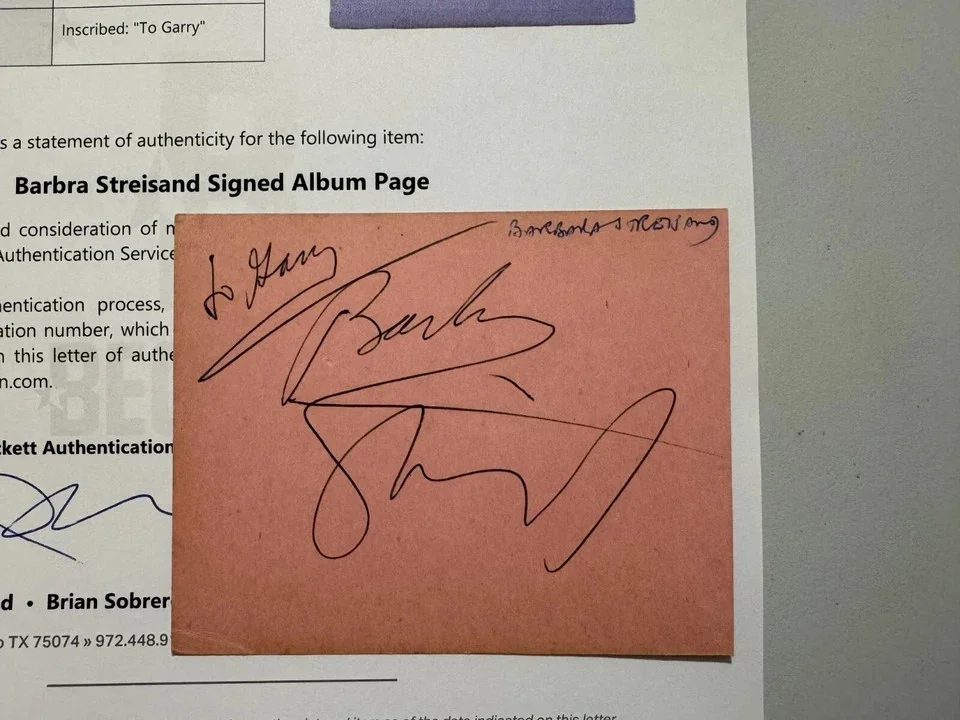Barbra Streisand — Barbra Streisand Signed Autographed Album Page BECKETT BAS LOA 2, изображение 3
