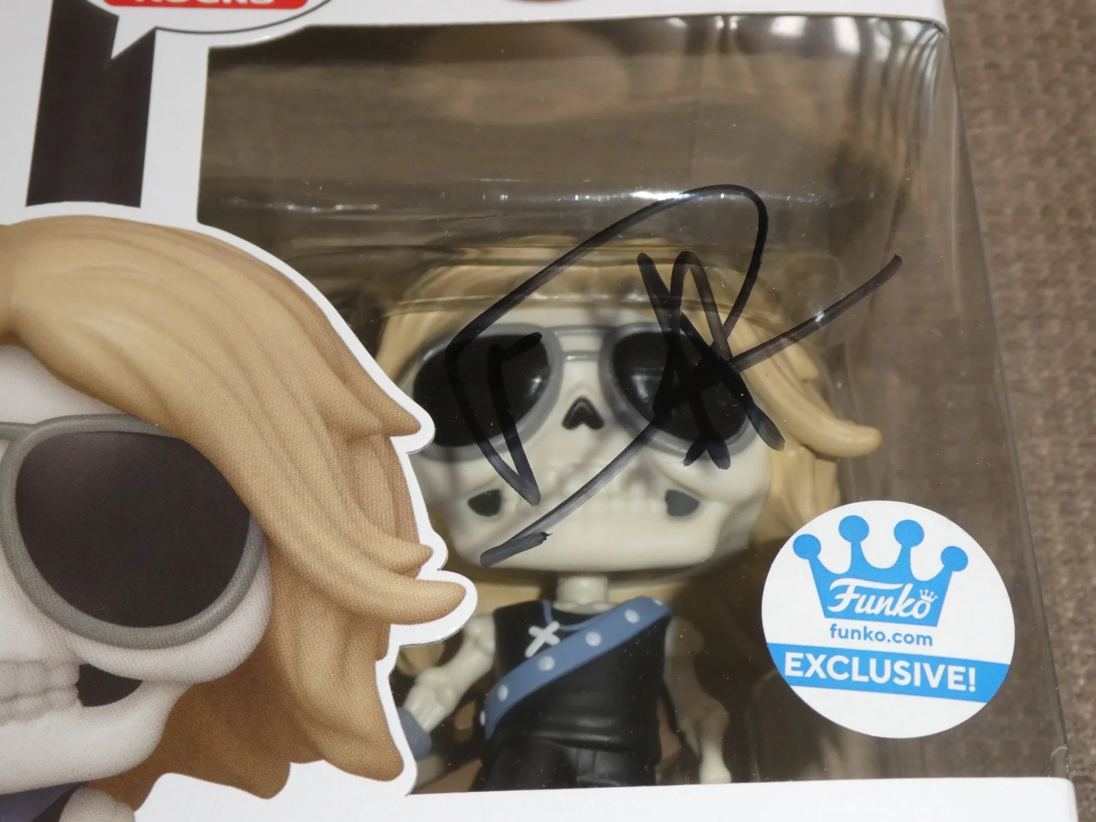 Duff McKagan Signed Funko Pop Rocks JSA #CJ62366 With Guitar Pick Guns N Roses, изображение 4