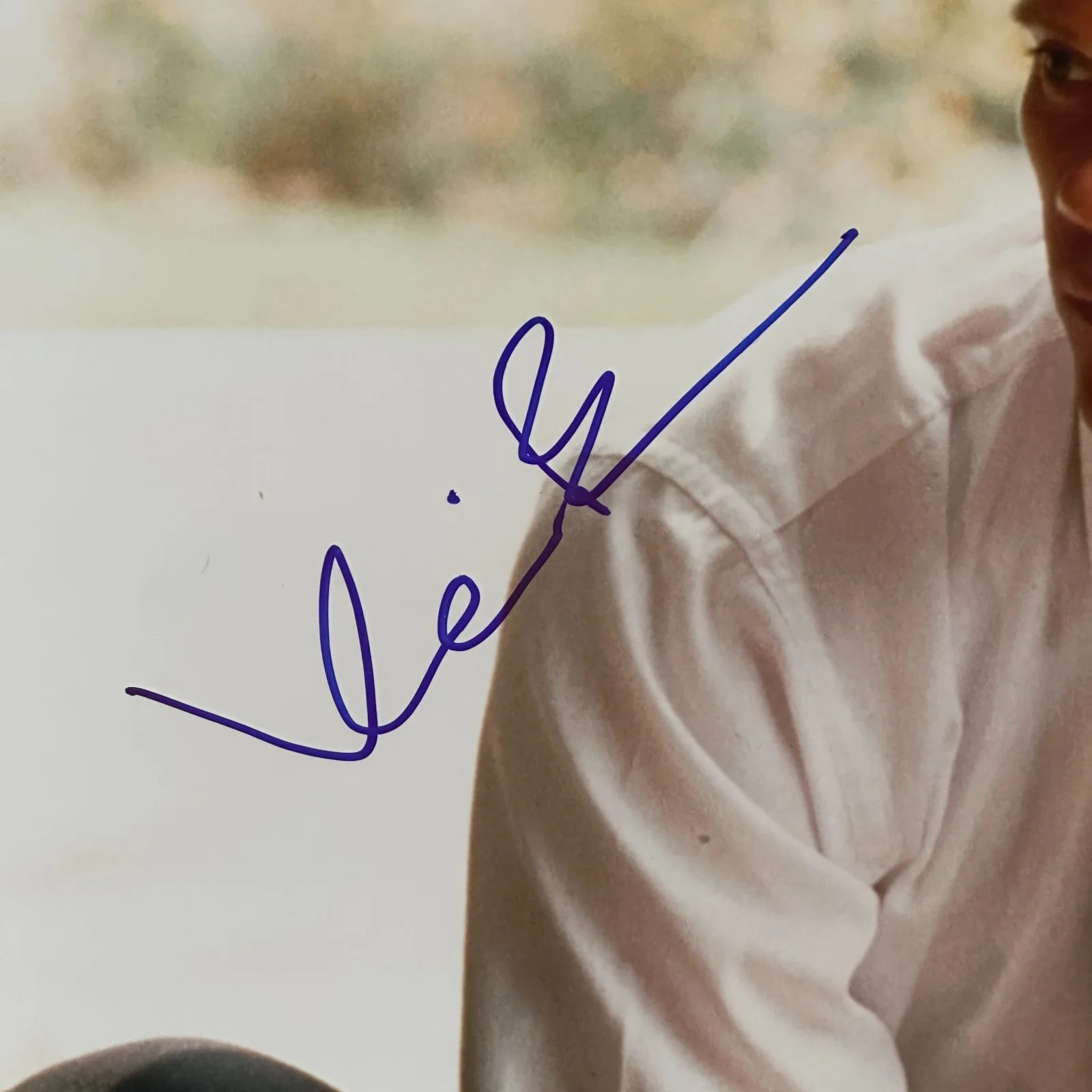 KEVIN BACON — KEVIN BACON Signed 16x20 PHOTO Beckett Authenticated (BAS), image 2