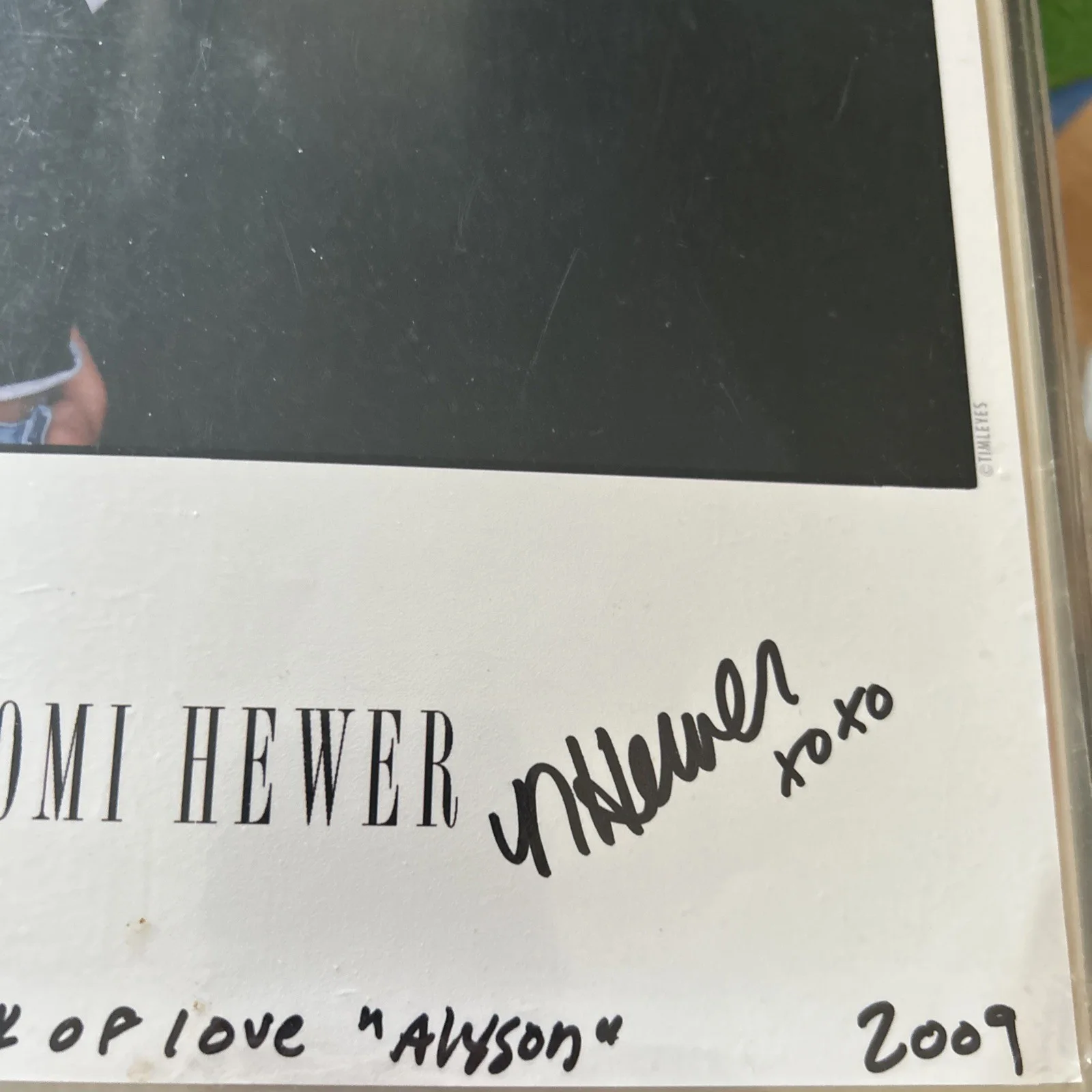 Naomi Hewer — Naomi Hewer "American Pie Presents: The Book Of Love” AUTOGRAPHED 8x10 Photo, изображение 3