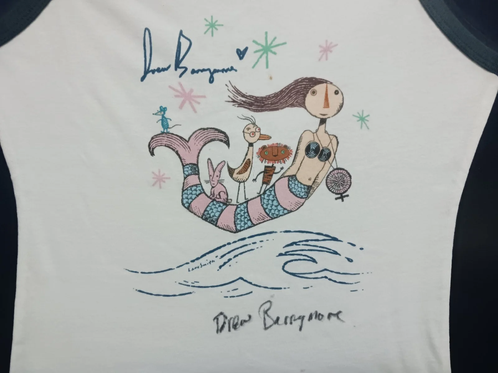 drew barrymore — Drew Barrymore Signed Planet Hollywood Mermaid Shirt, изображение 4