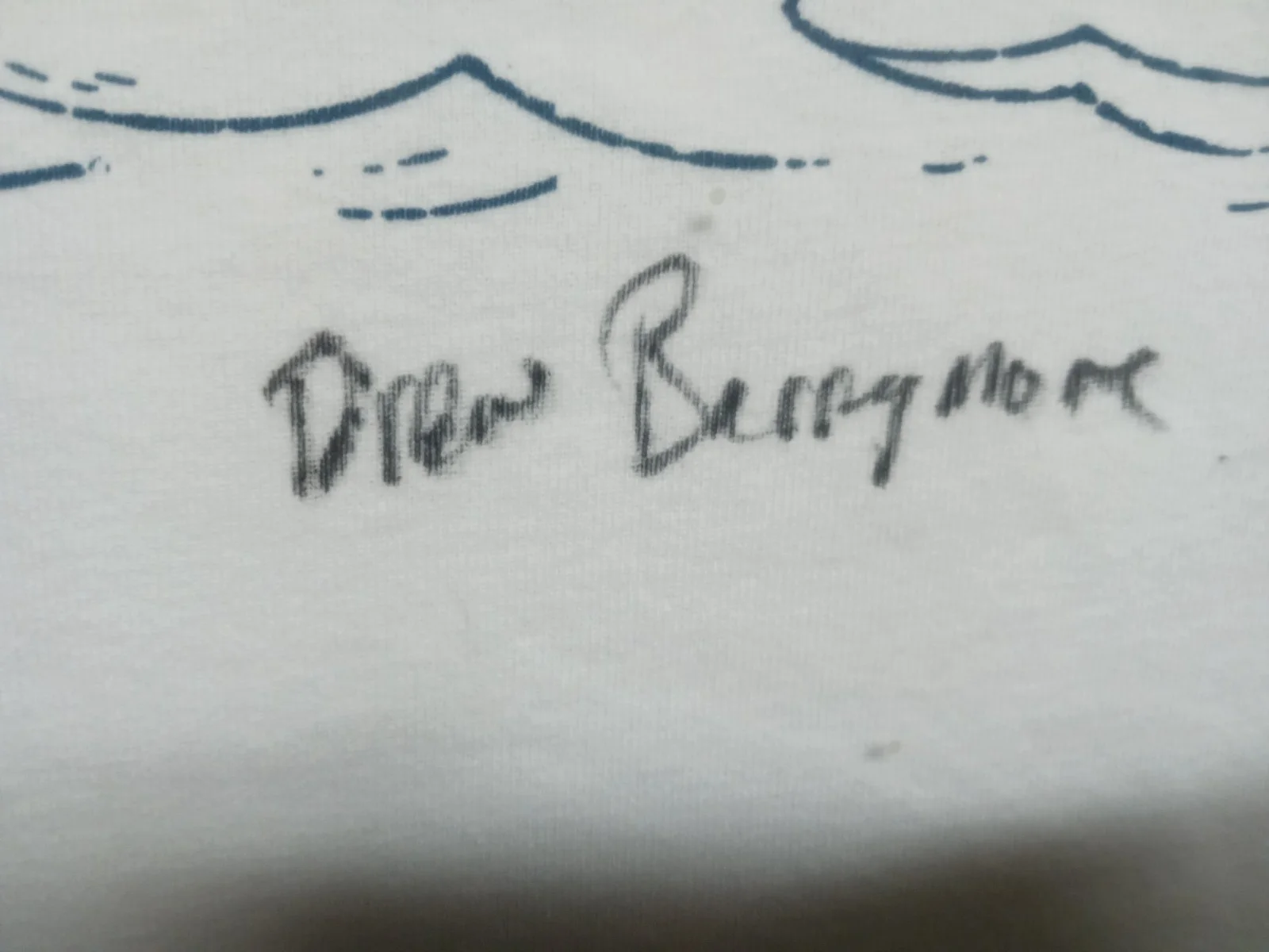 drew barrymore — Drew Barrymore Signed Planet Hollywood Mermaid Shirt, изображение 5