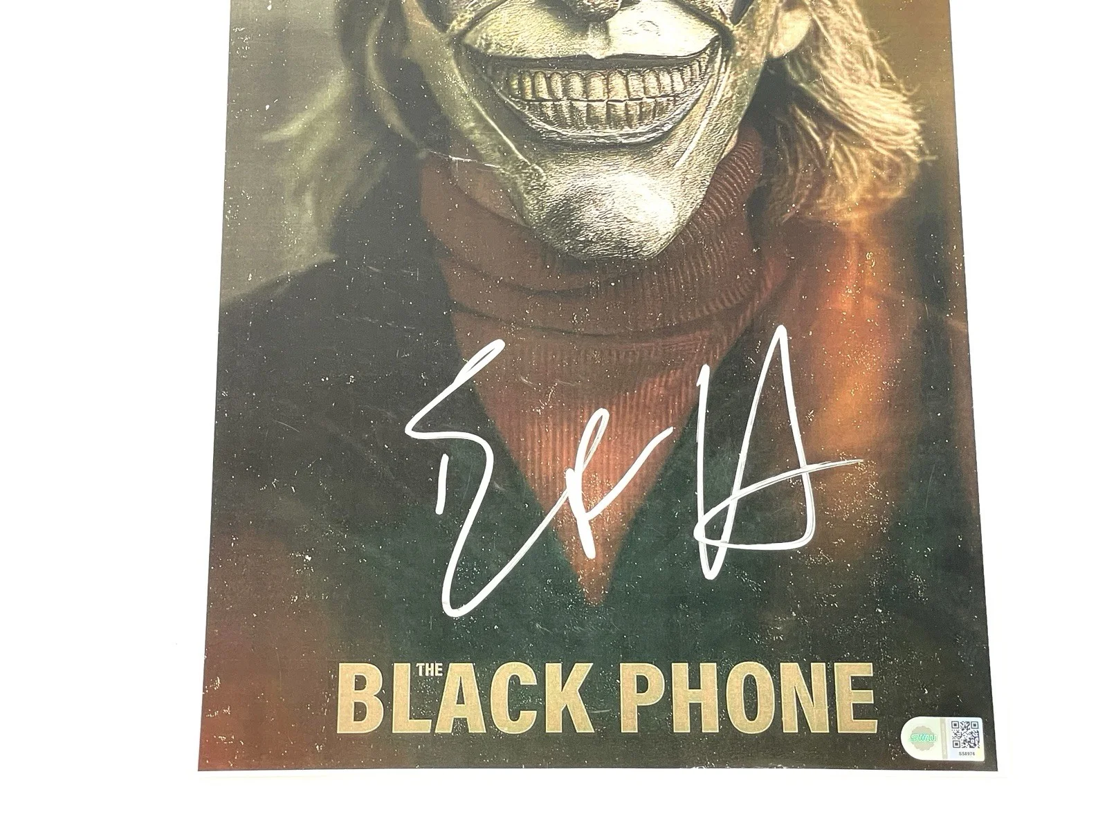 Ethan Hawke — The Black Phone Autographed 12x18 Horror Movie Poster Ethan Hawke Signed Beckett, изображение 2