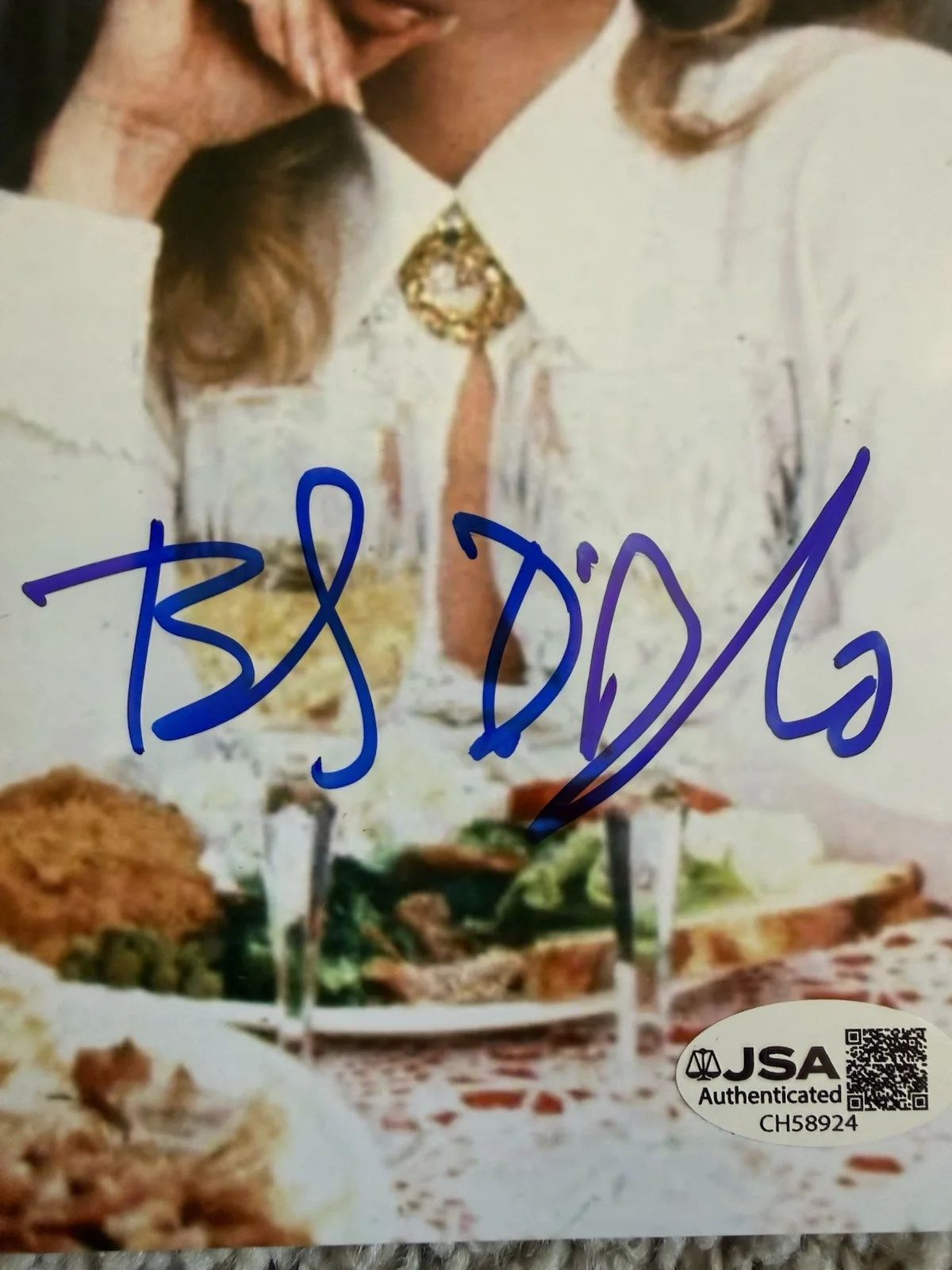 Chevy Chase and Beverly D’Angelo Dual Signed Autographed 8x10 Photo JSA Cert, изображение 3