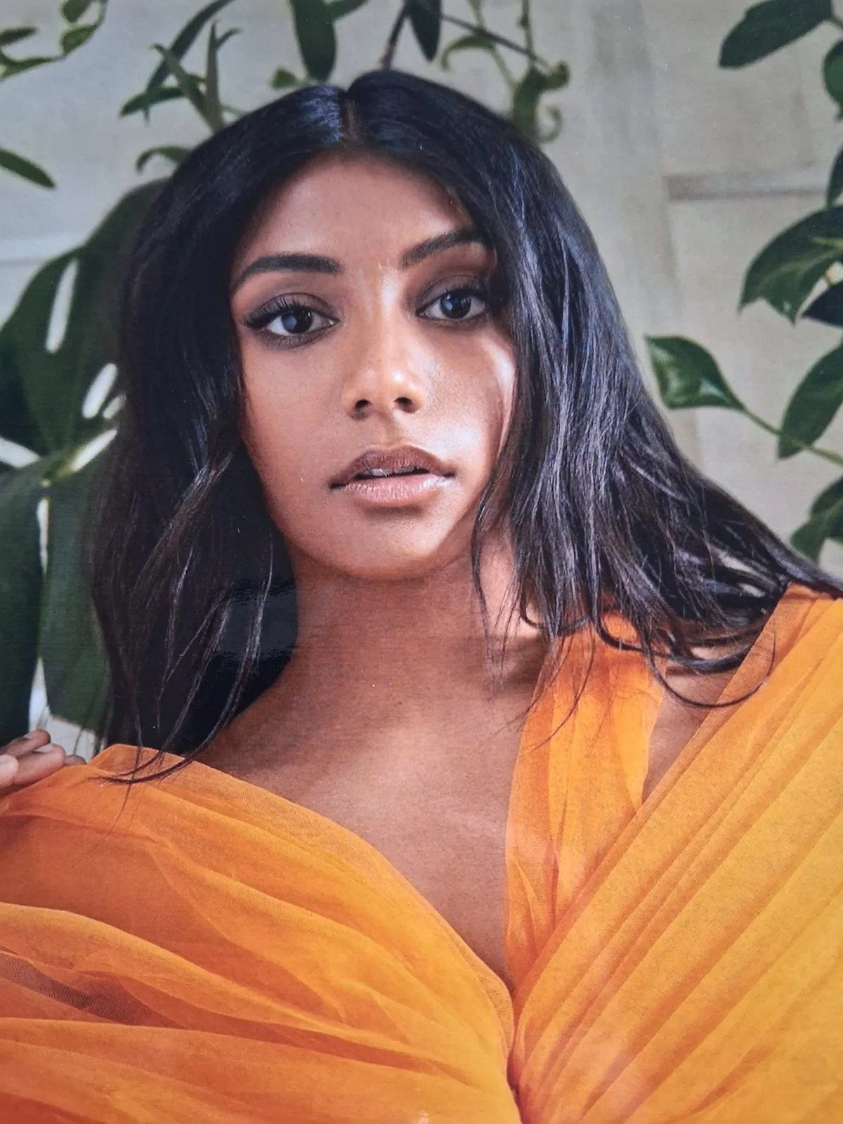 CHARITHRA CHANDRAN from BRIDGERTON - Genuine hand signed 8x10 autograph, image 4