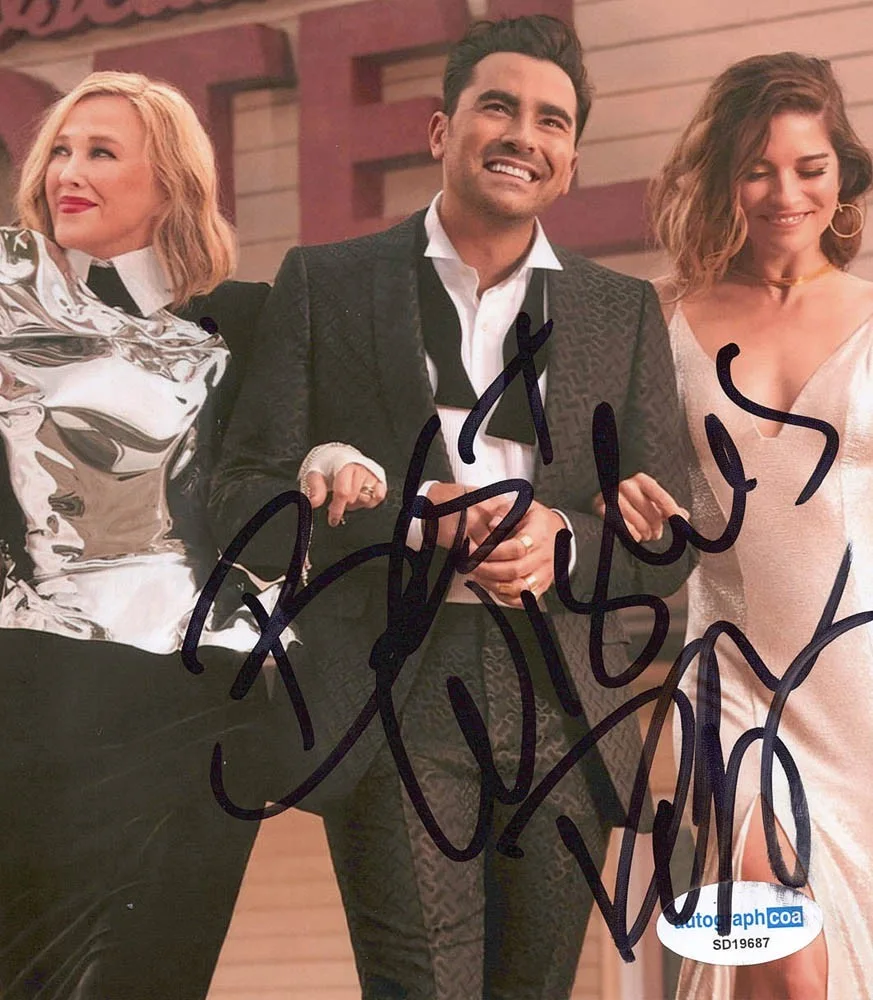 Dan Levy, Eugene Levy — Dan Levy & Eugene Levy signed "SCHITT'S CREEK" 8x10 Photo EXACT PROOF c ACOA COA, изображение 5