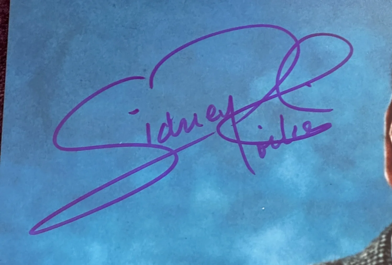 SIDNEY POITIER — SIDNEY POITIER Signed 16x20 PHOTO Beckett Authenticated (BAS), image 2