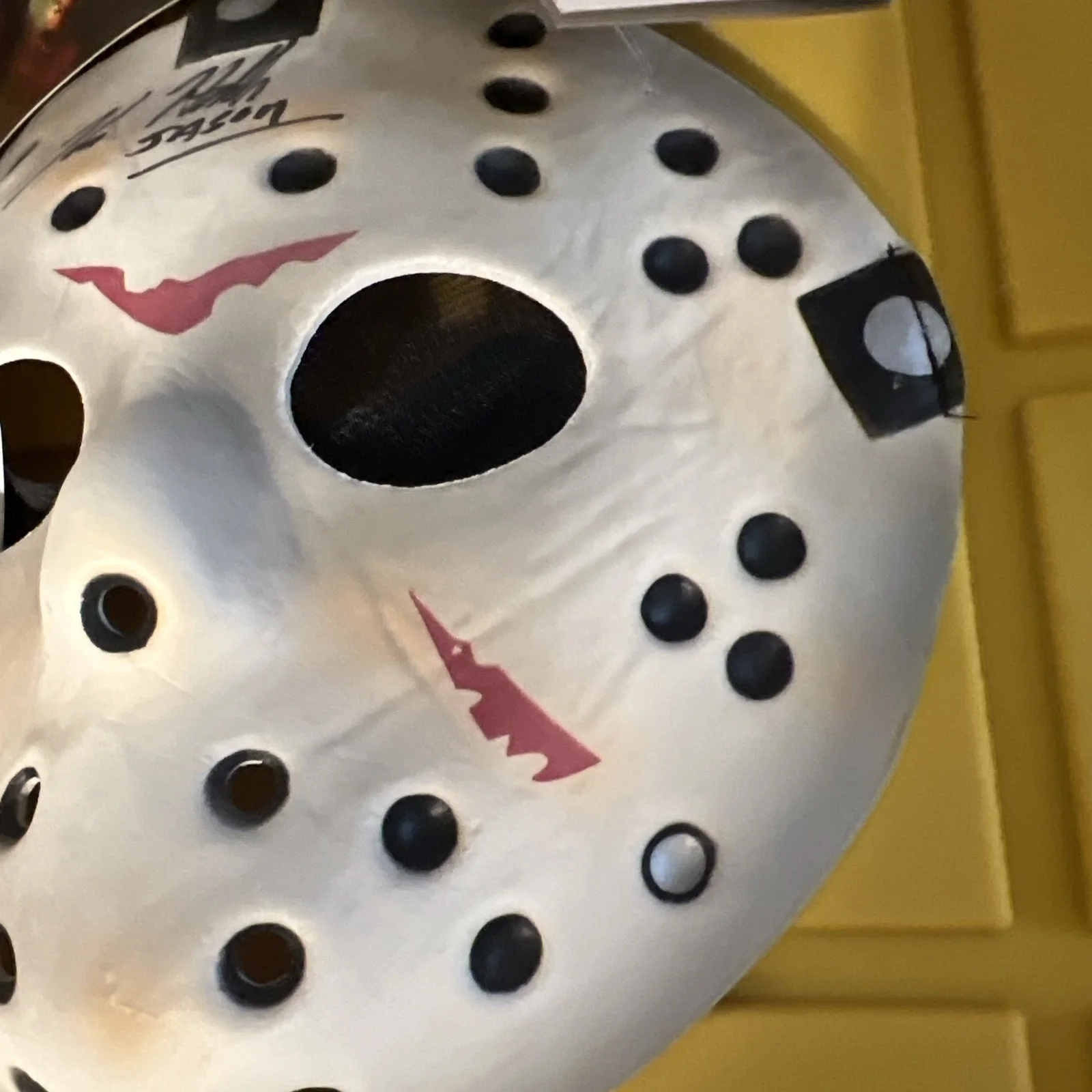 KANE HODDER — KANE HODDER AUTOGRAPHED JASON VOORHEES HOCKEY MASK! FRIDAY THE 13TH, изображение 4