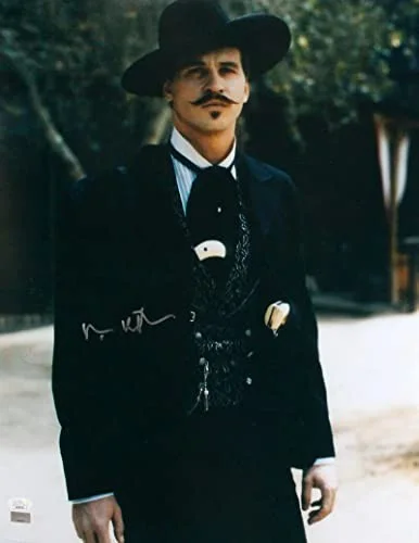 Val Kilmer — Val Kilmer Autographed Tombstone 16x20 Looking Photo -JSA *Silver, изображение 3