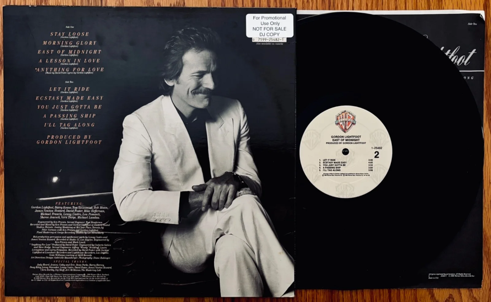 GORDON LIGHTFOOT Signed EAST OF MIDNIGHT Promo/DJ Album~Canadian Songwriter, изображение 2