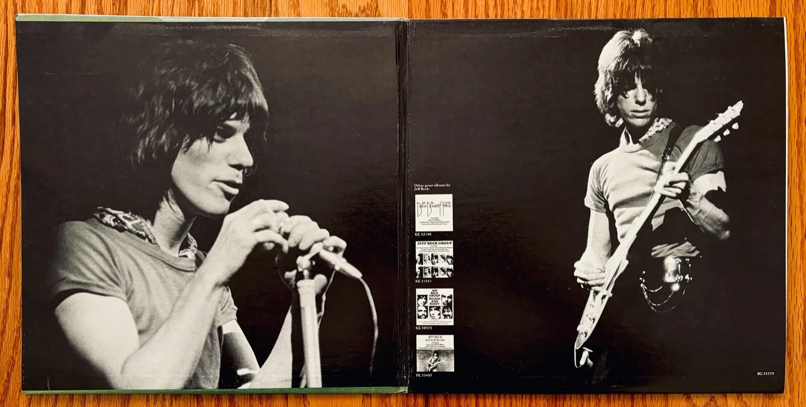 JEFF BECK Signed TRUTH & BECK-OLA Album~EPIC #BG 33779~Near Mint! The Yardbirds, изображение 3