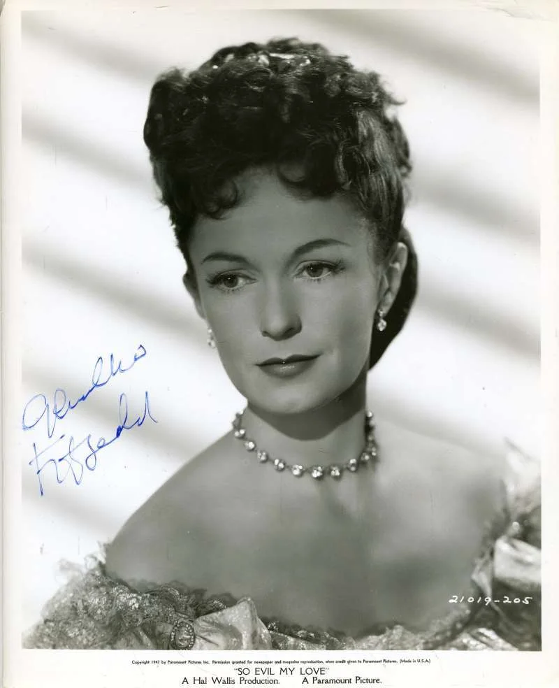 GERALDINE FITZGERALD — Geraldine Fitzgerald Jsa Coa Hand Signed 8x10 Photo Autograph Authenticated