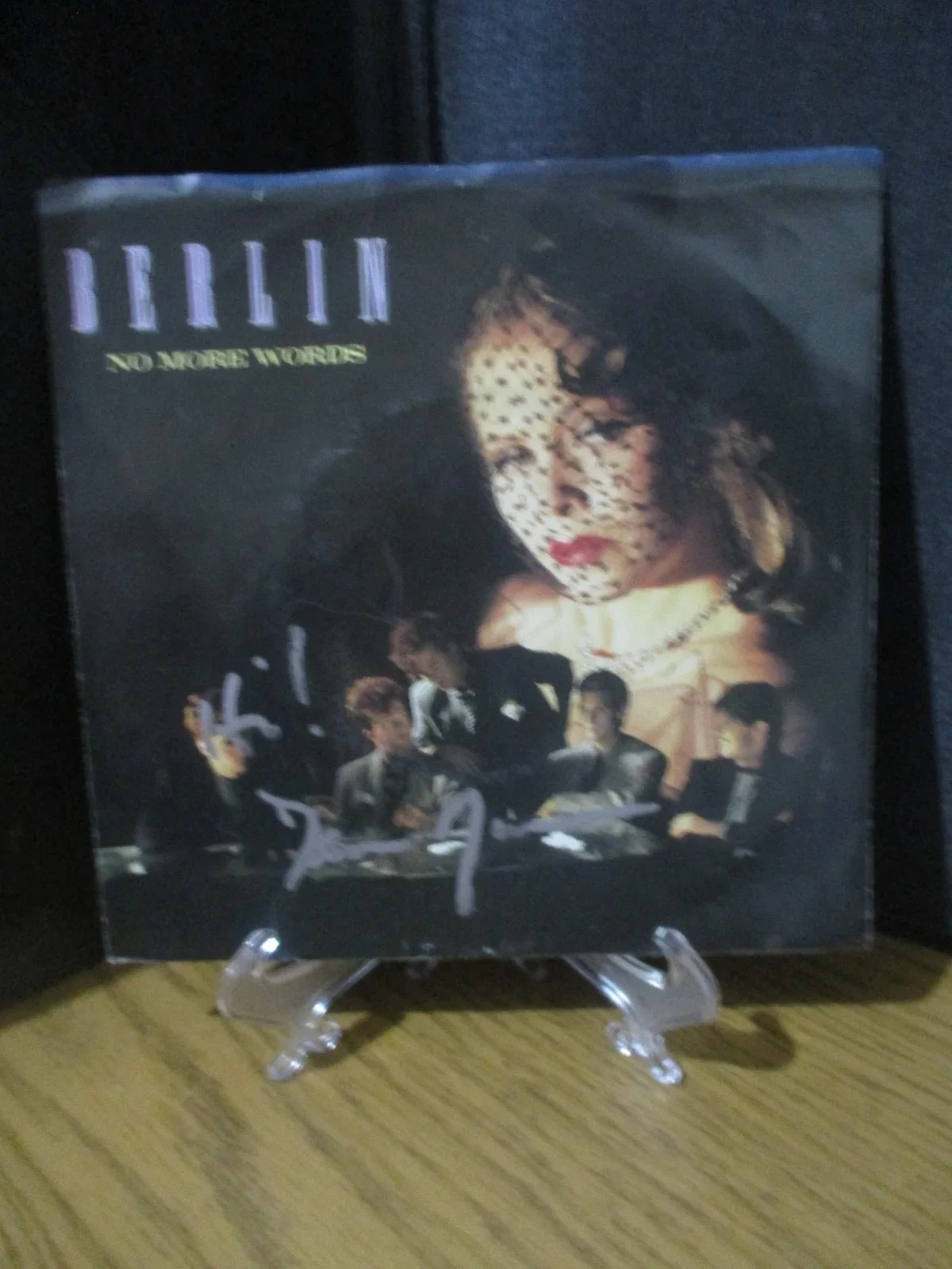 BERLIN (TERRI NUNN) authentic signed/autographed NO MORE WORDS vinyl record 45, image 2