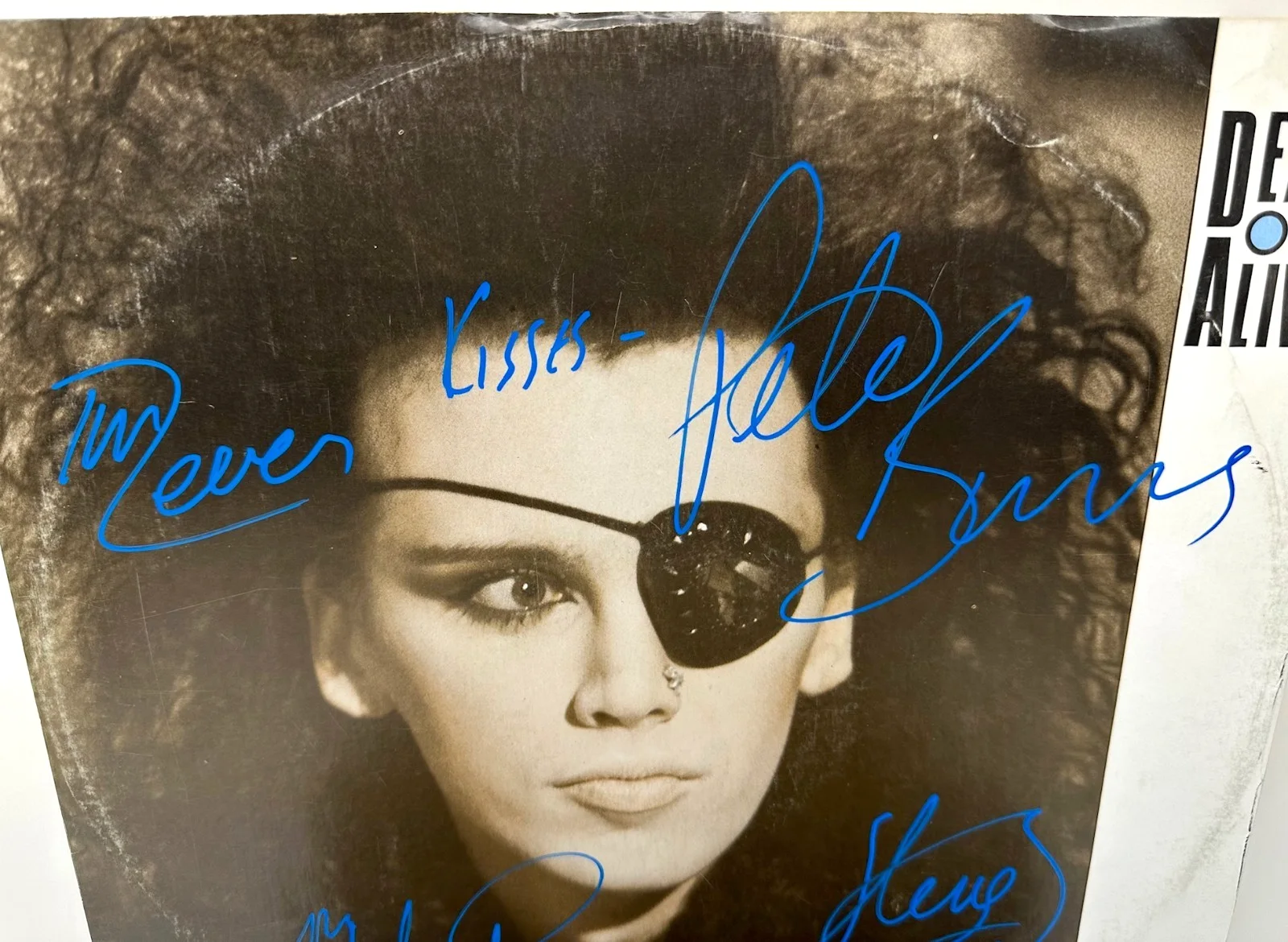 1985 Dead Or Alive "In Too Deep" 12" Single Signed By 4 Pete Burns + Band, image 2