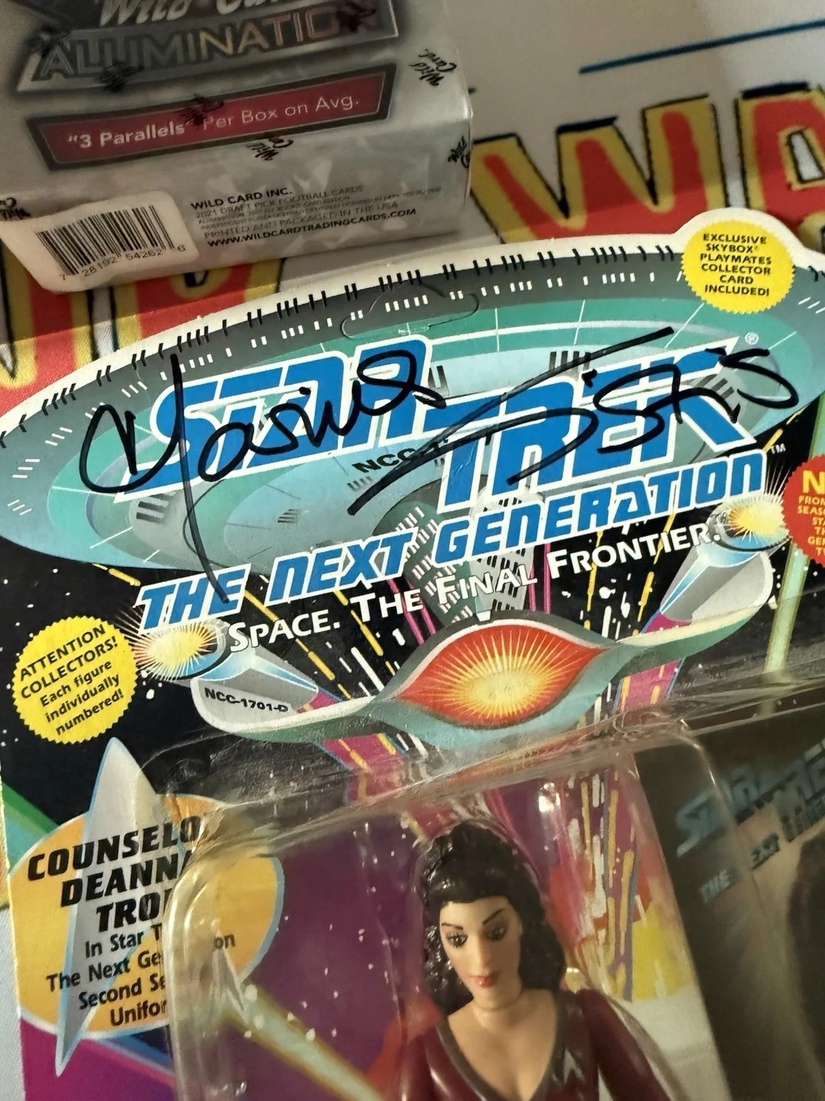 Marina Sirtis — Star Trek Deanna Troi 1993 Playmates Action figure + Card Auto Marina Sirtis, изображение 2