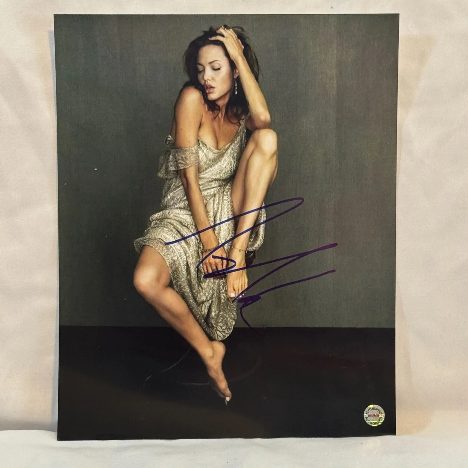 Angelina Jolie — Angelina Jolie Signed Autographed Hot Sexy Color Photograph Auto Photo w/ COA