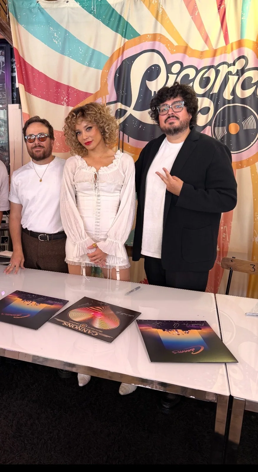 * CANNONS * signed vinyl album *EVERYTHING GLOWS * MICHELLE JOY, PAUL & RYAN *, image 4