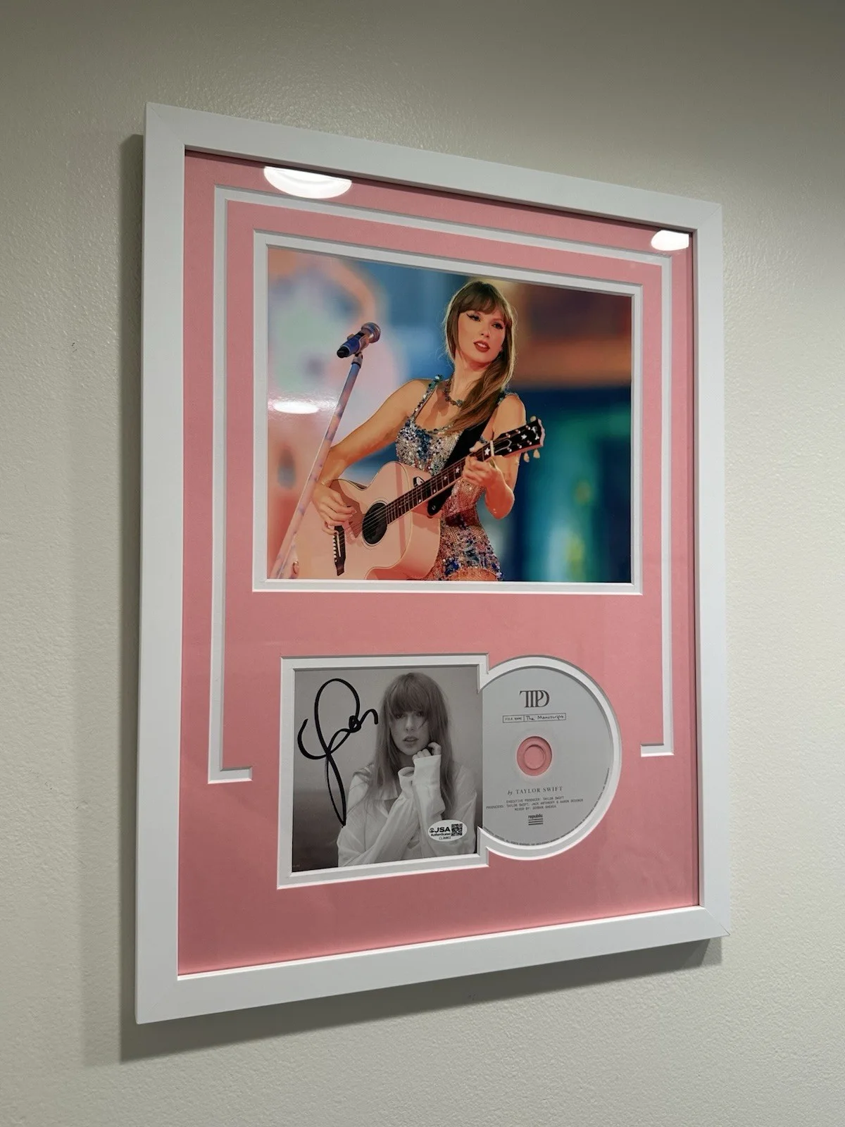 Taylor Swift — Taylor Swift Signed / Autographed CD Insert Framed with 8x10 Photo, image 5
