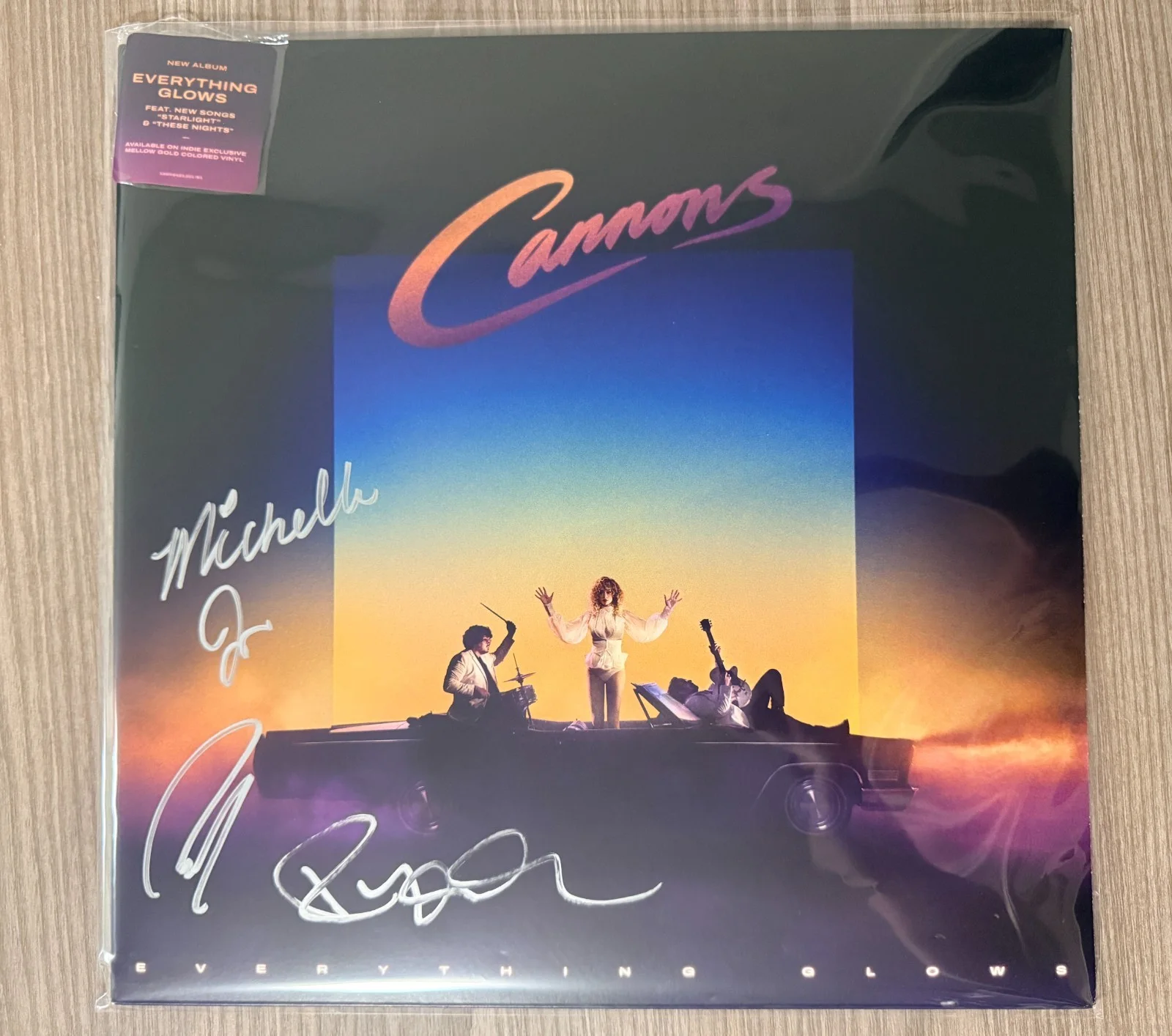 * CANNONS * signed vinyl album *EVERYTHING GLOWS * MICHELLE JOY, PAUL & RYAN *, изображение 3