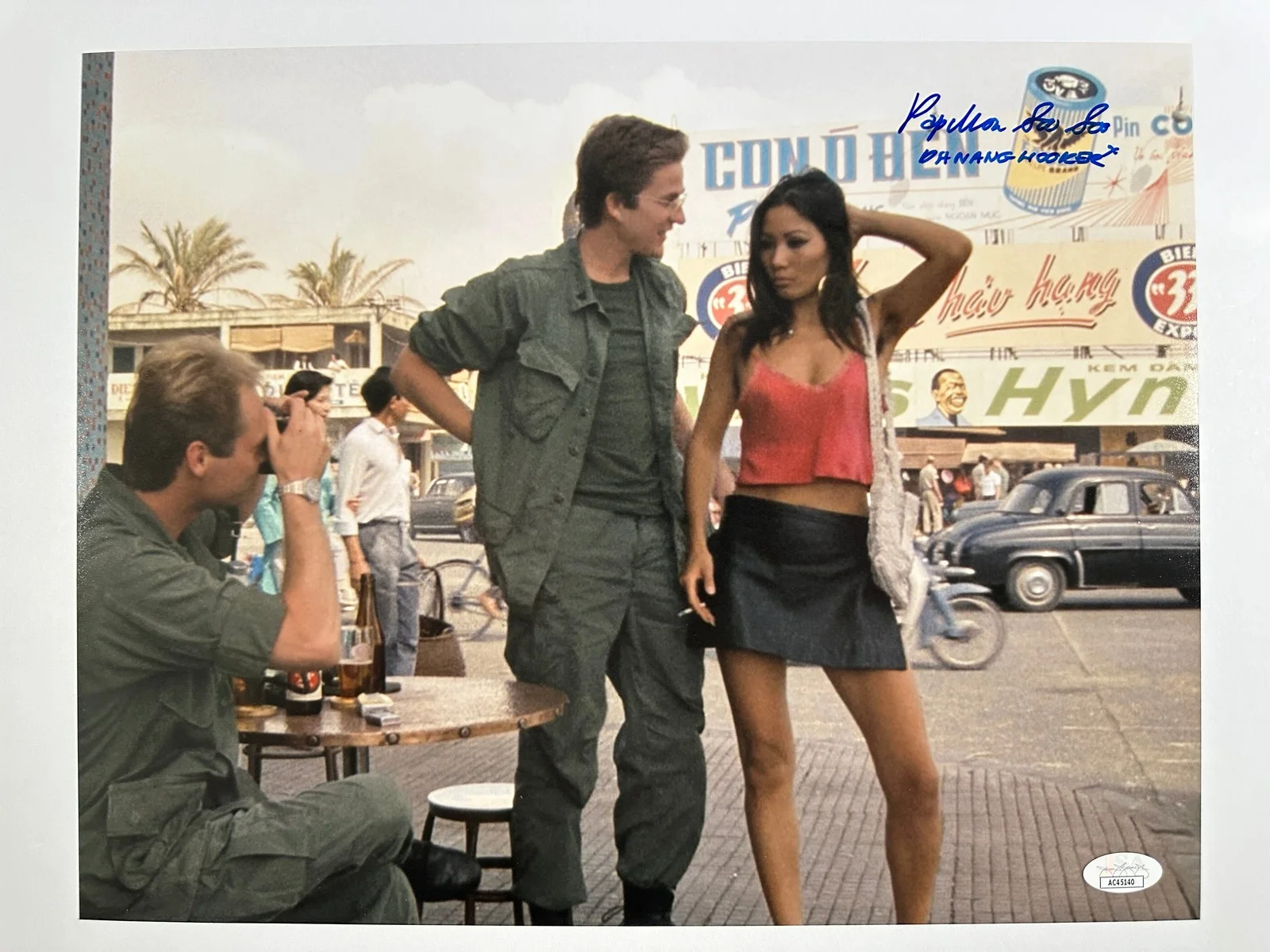 Papillon Soo Soo — Papillon Soo Soo Signed 11x14 Photo "Danang Hooker" JSA COA from Private Signing, изображение 3