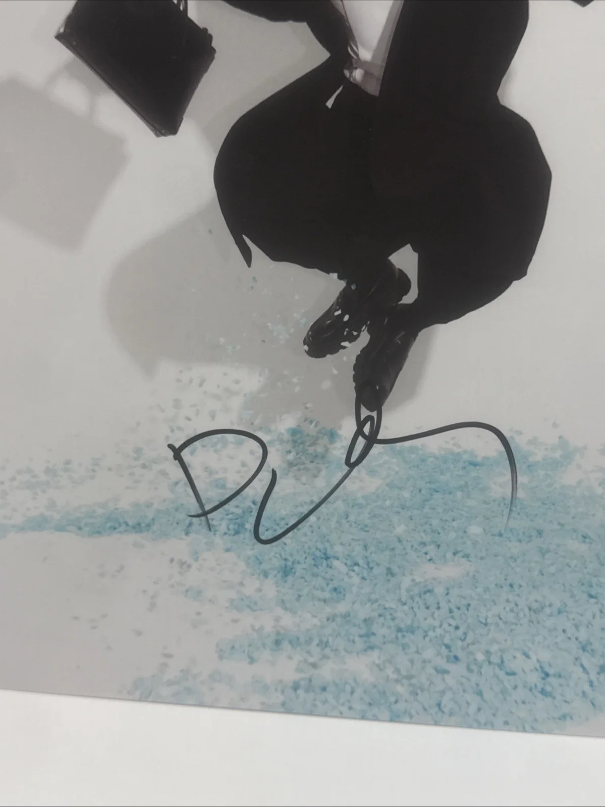 Bowen Yang — Bowen Yang signed Wicked 8x10 photo Authentic autograph signed, image 2