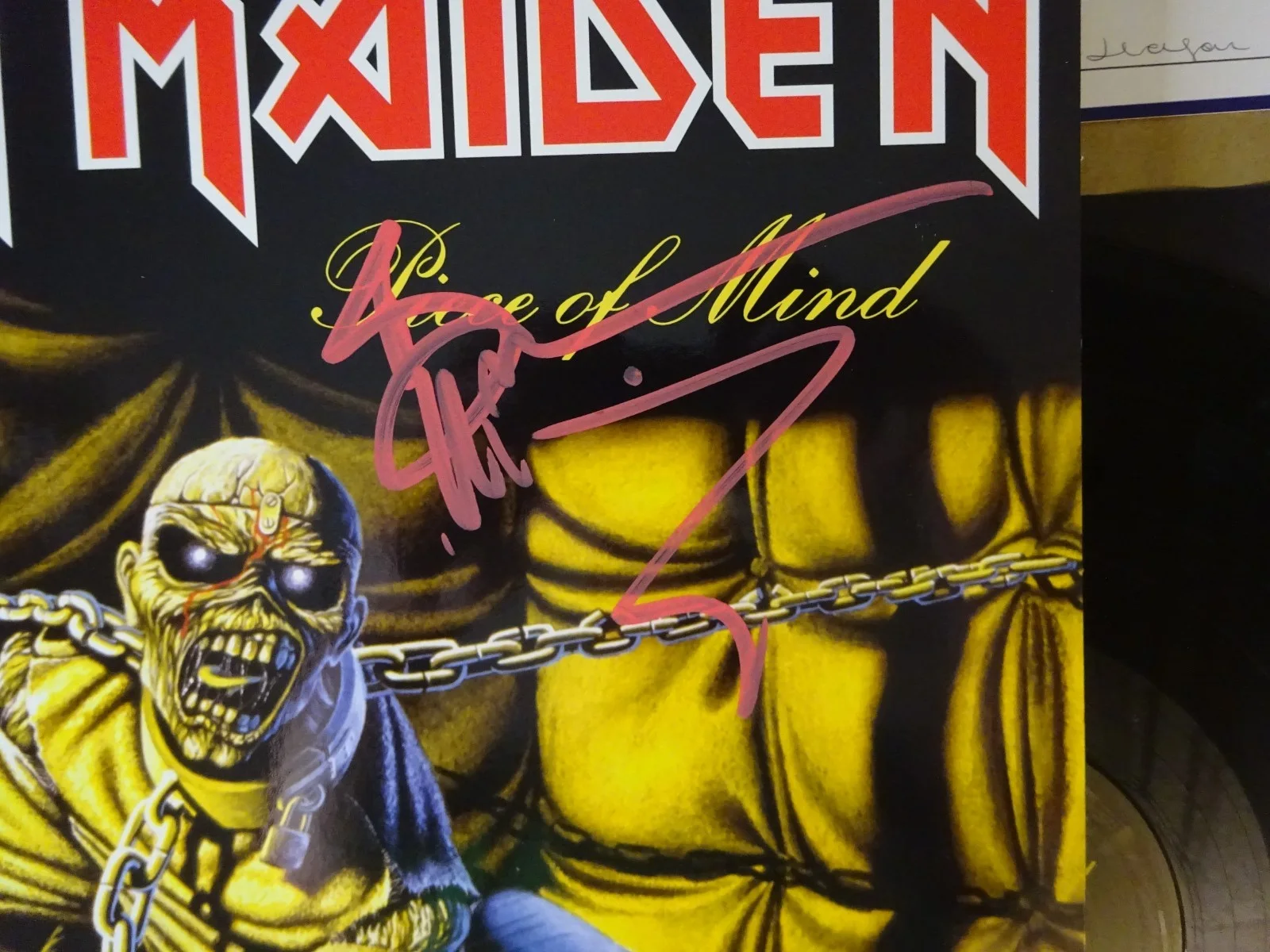 Signed Bruce Dickinson Autographed Iron Maiden Vinyl Album Monster Mania COA, изображение 5