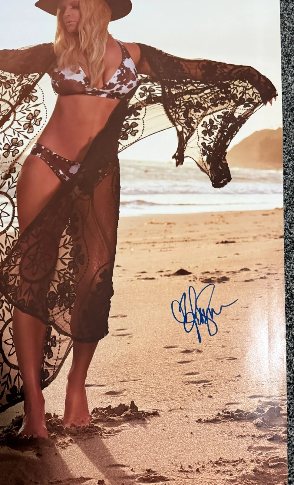 Jessica Simpson — Jessica Simpson Signed Poster 24x36 JSA, image 2