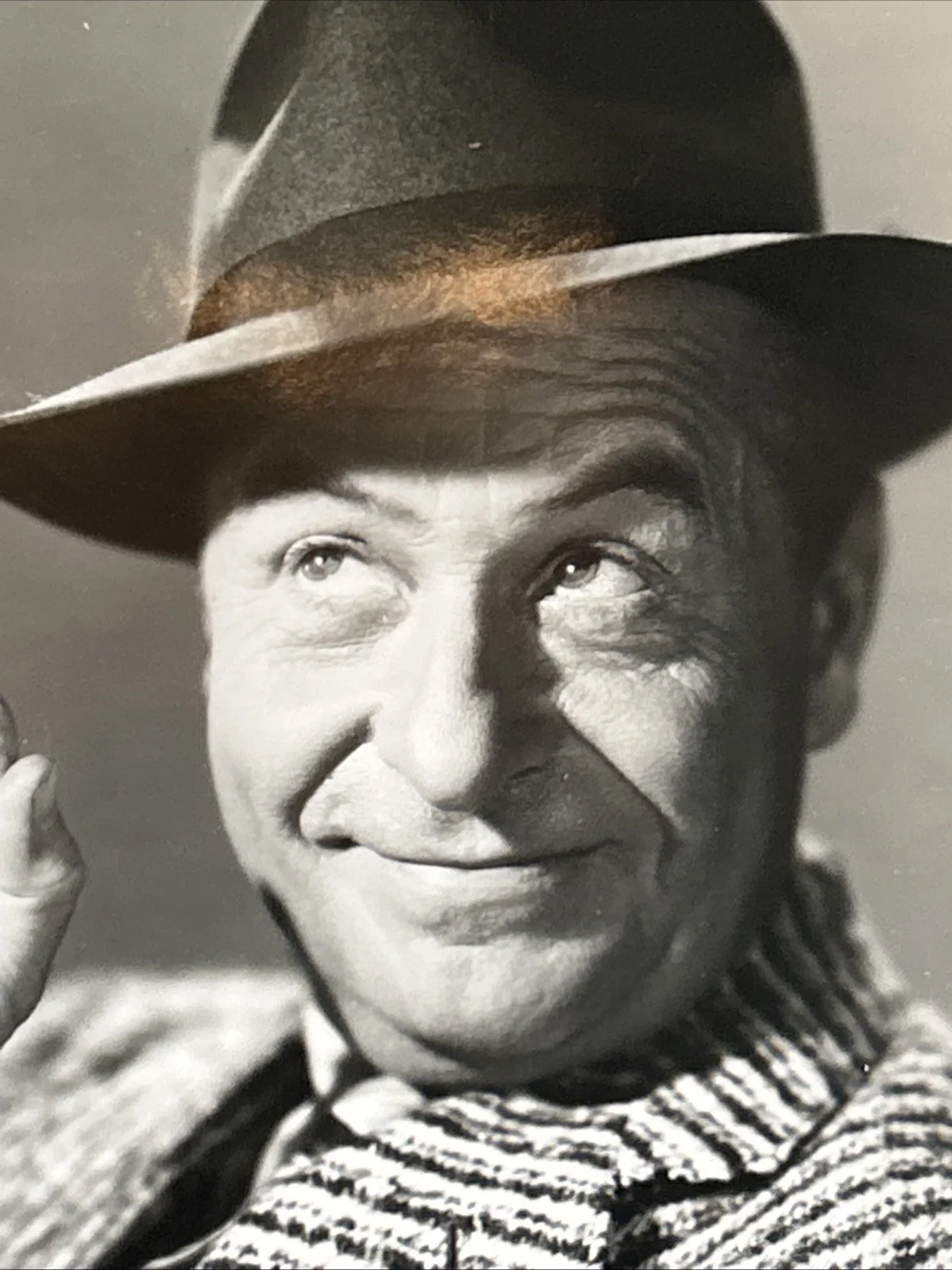 Ernest Truex — Ernest Truex Signed 8x10 1939 Press Photo "Little Accident" t362, изображение 5