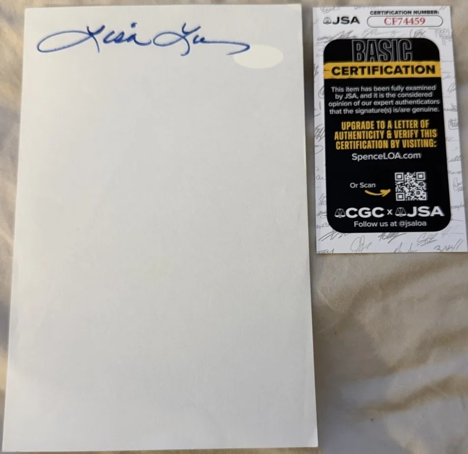 Lisa Lu — Lisa Lu Signed 6x9 Photo Paper Cut Crazy Rich Asians Autographed w/ JSA COA