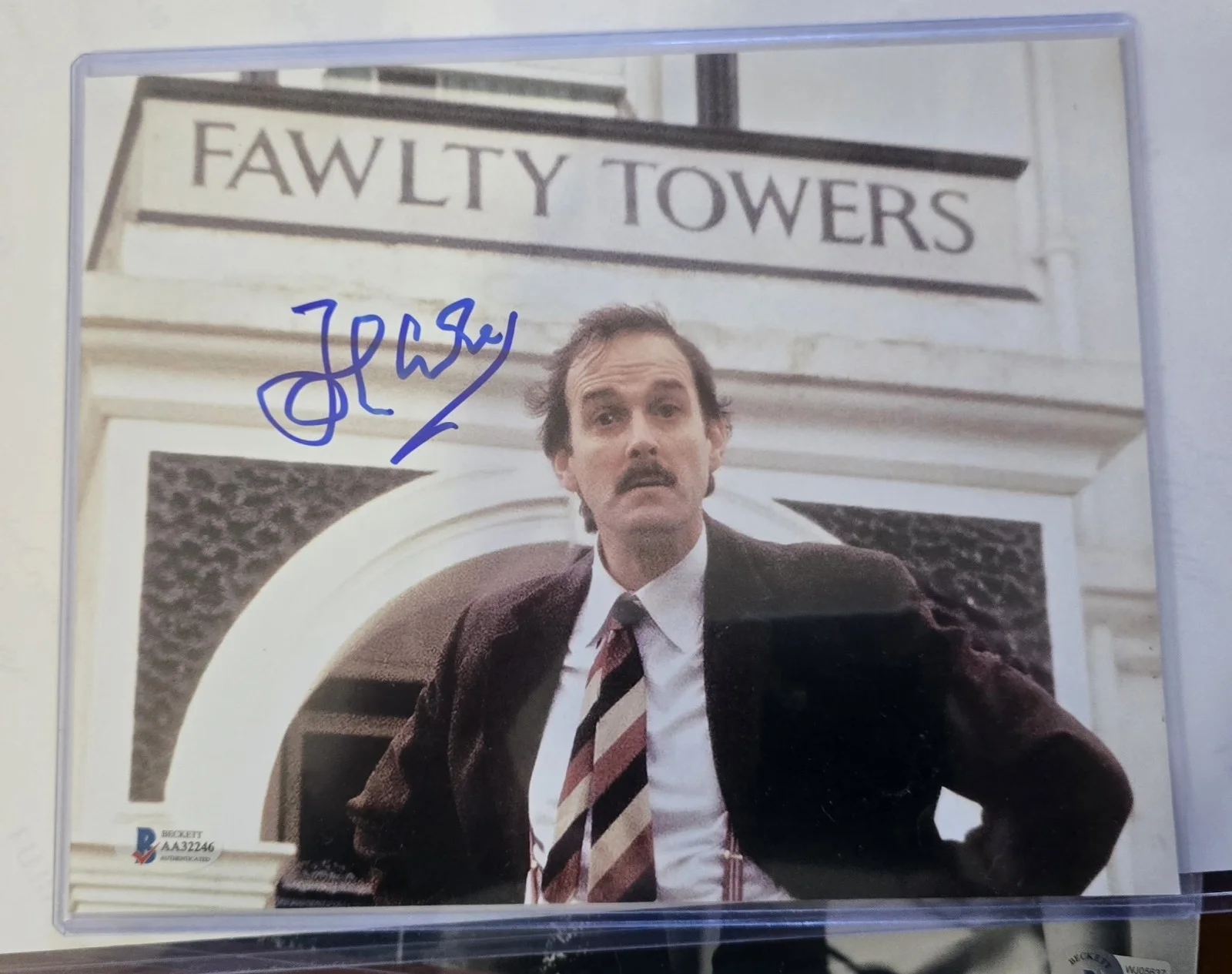 John Cleese — John Cleese signed 8x10 Fawlty Towers Photo Beckett BAS COA Autograph Basil