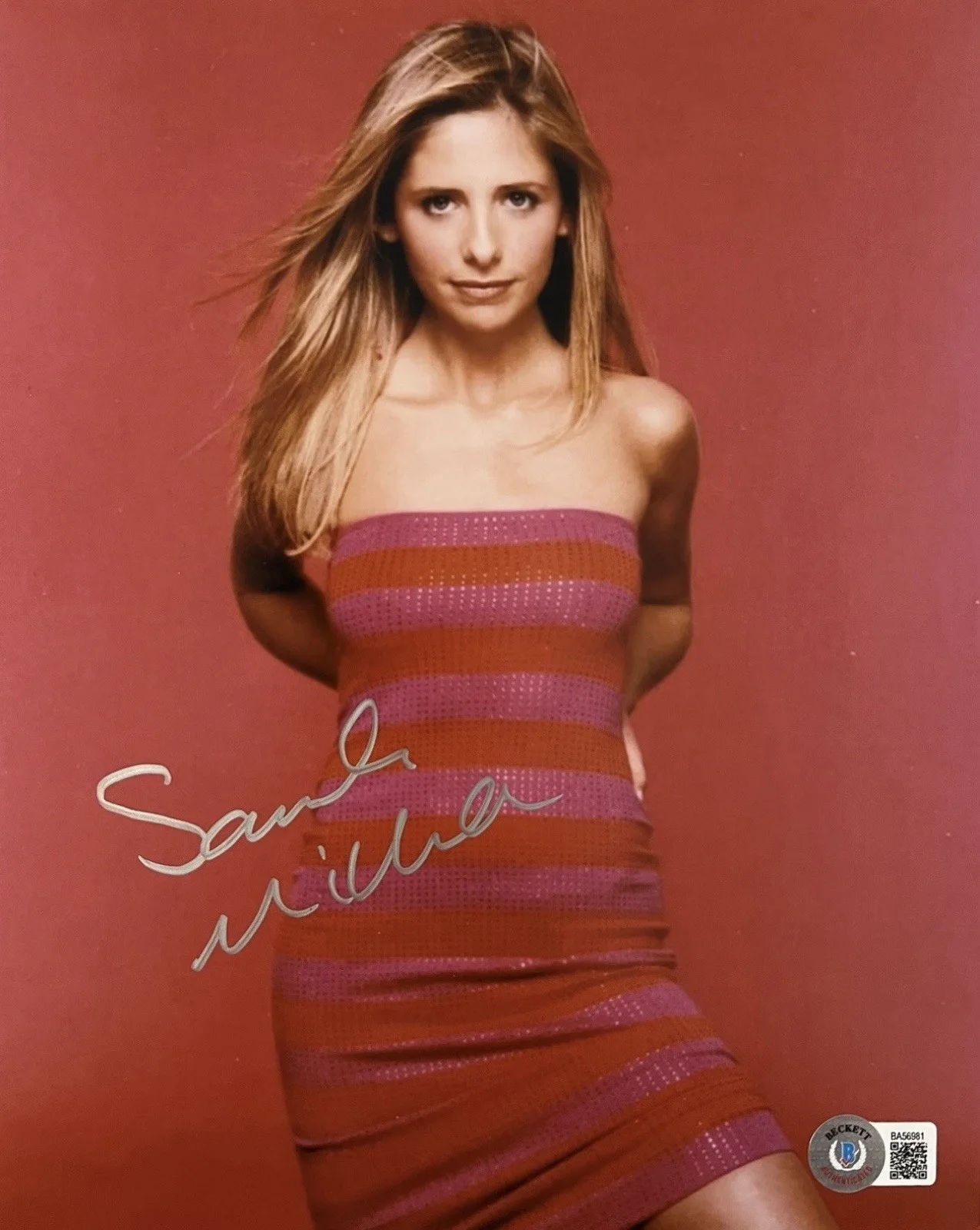 Sarah Michelle Gellar — Sarah Michelle Gellar signed photo With COA Buffy The Vampire Slayer Scooby