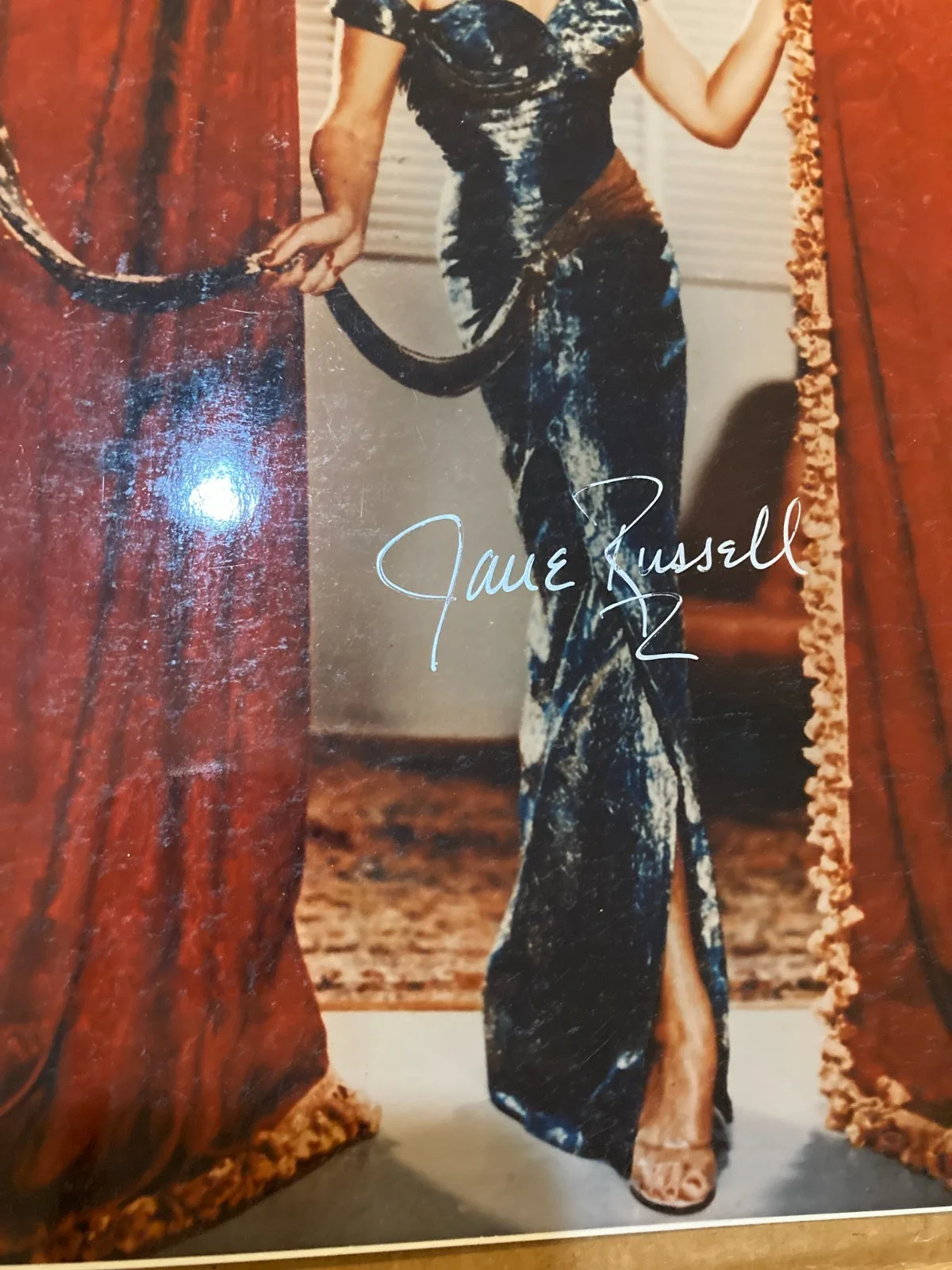 Jane Russell — JANE RUSSELL SIGNED AUTOGRAPH COLORED 8X10 PHOTO /CERTIFICATE, image 2