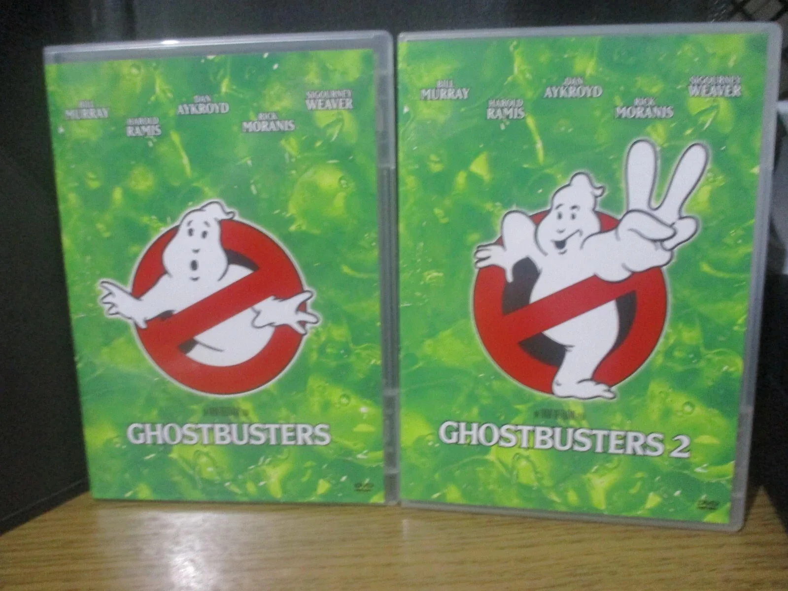 DAN AYKROYD/ERNIE HUDSON — DAN AYKROYD/ERNIE HUDSON AUTHENTIC AUTOGRAPHED/SIGNED GHOSTBUSTERS DVD COVER, image 4