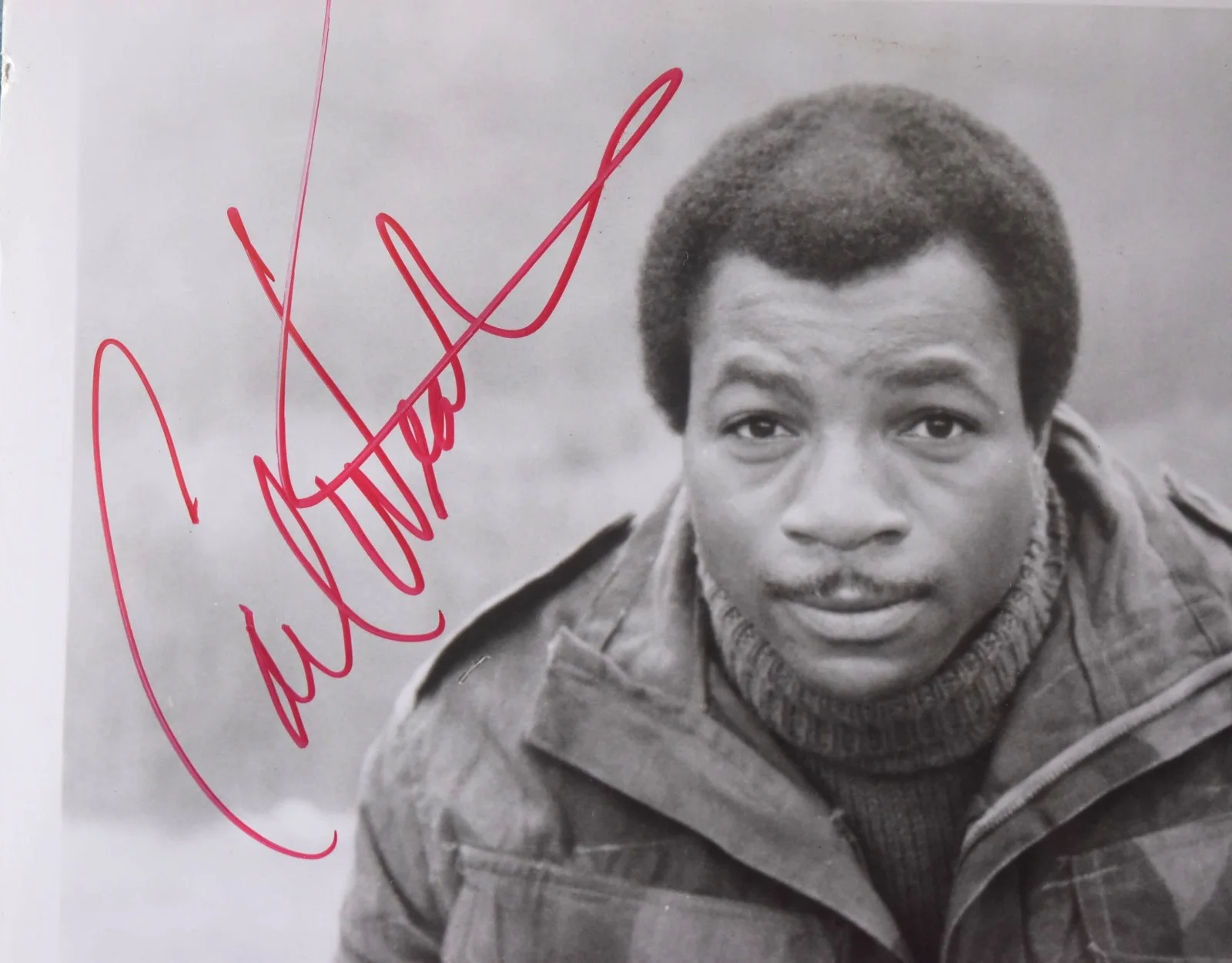 Carl Weathers "Force 10 from Navarone" Hand Signed Photo 8"X10", изображение 2