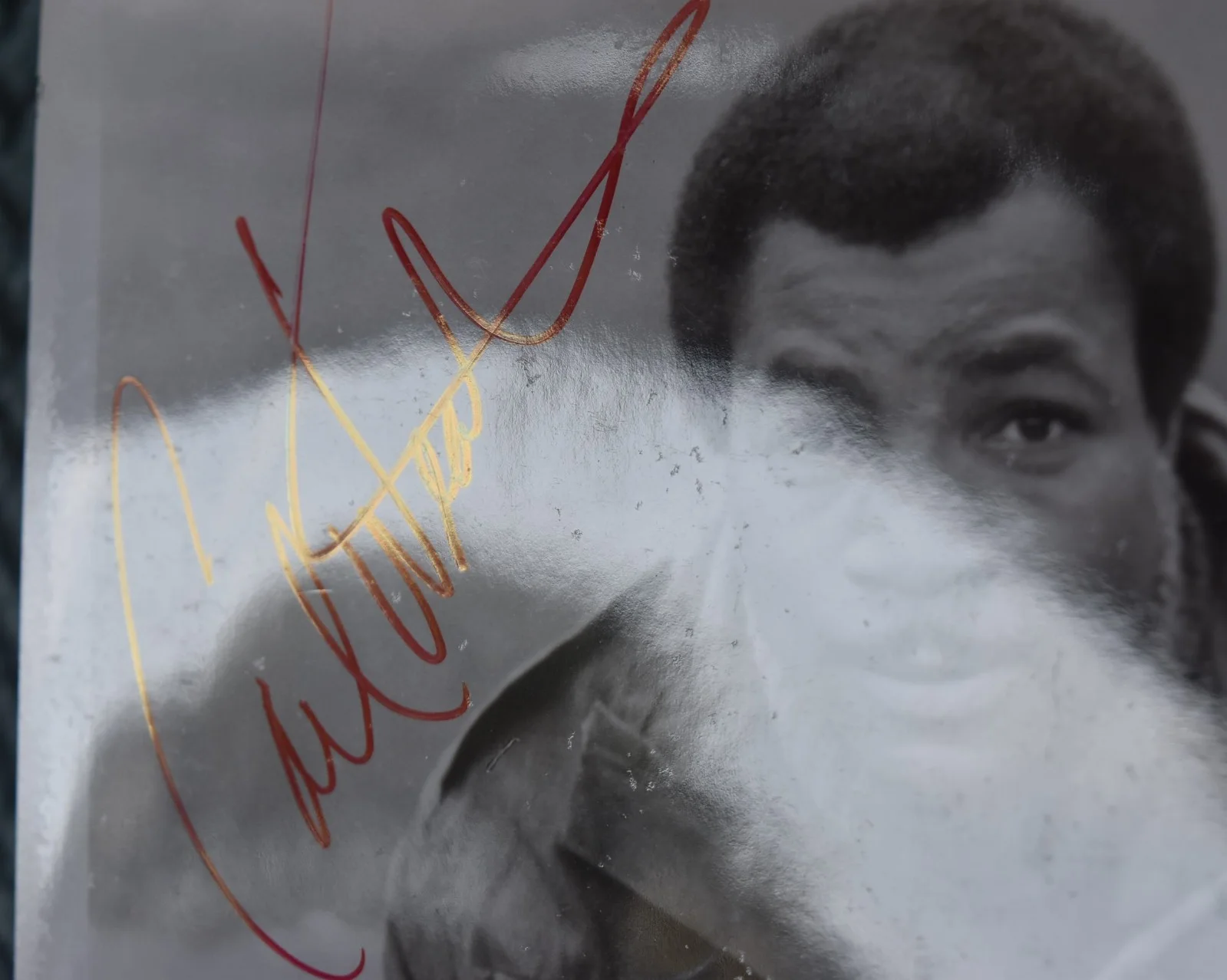 Carl Weathers "Force 10 from Navarone" Hand Signed Photo 8"X10", изображение 3