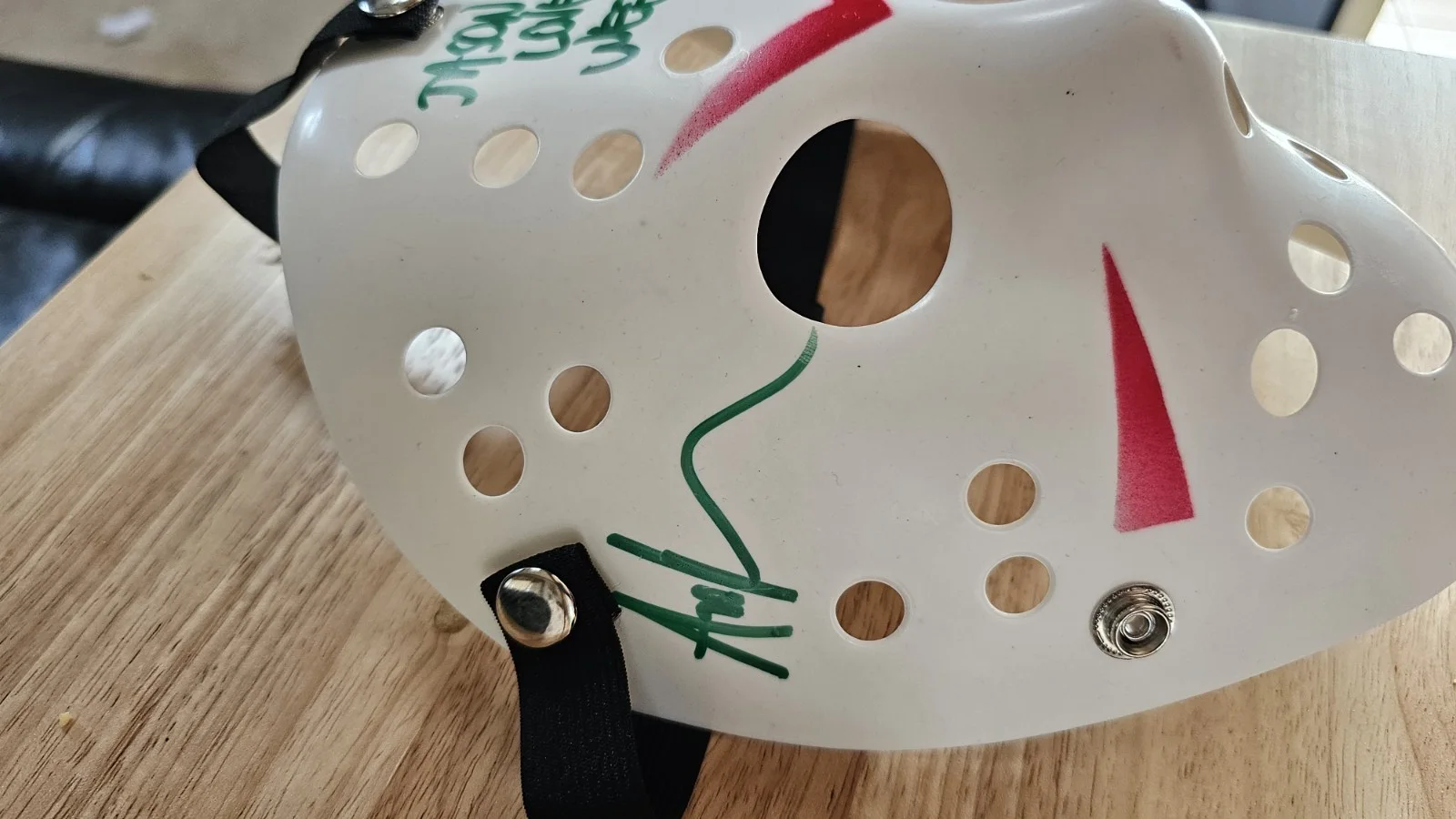 Ari Lehman — Ari Lehman Friday The 13th 1 Signed Jason Mask “Jason Loves Weed” Beckett COA, изображение 3