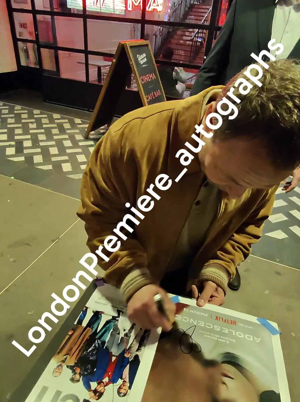 Stephen Graham Signed Adolescence 15x10 Poster Print Exact Video Proof, image 2
