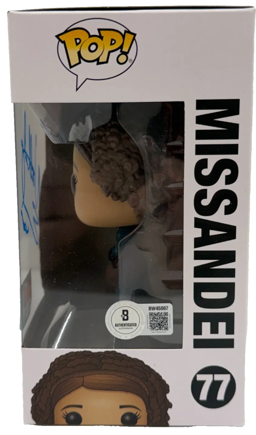 Nathalie Emmanuel — Nathalie Emmanuel Signed Missandei Funko Game of Thrones Autograph Beckett, изображение 2