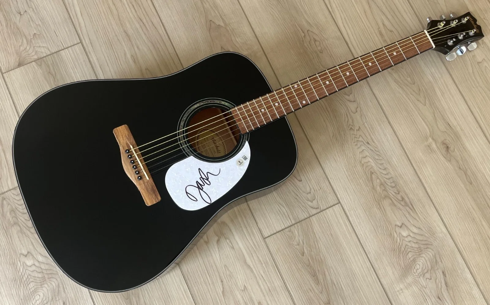 DASHA SIGNED AUTOGRAPH 41" F/S ACOUSTIC GUITAR w/EXACT PROOF & BECKETT COA, image 2