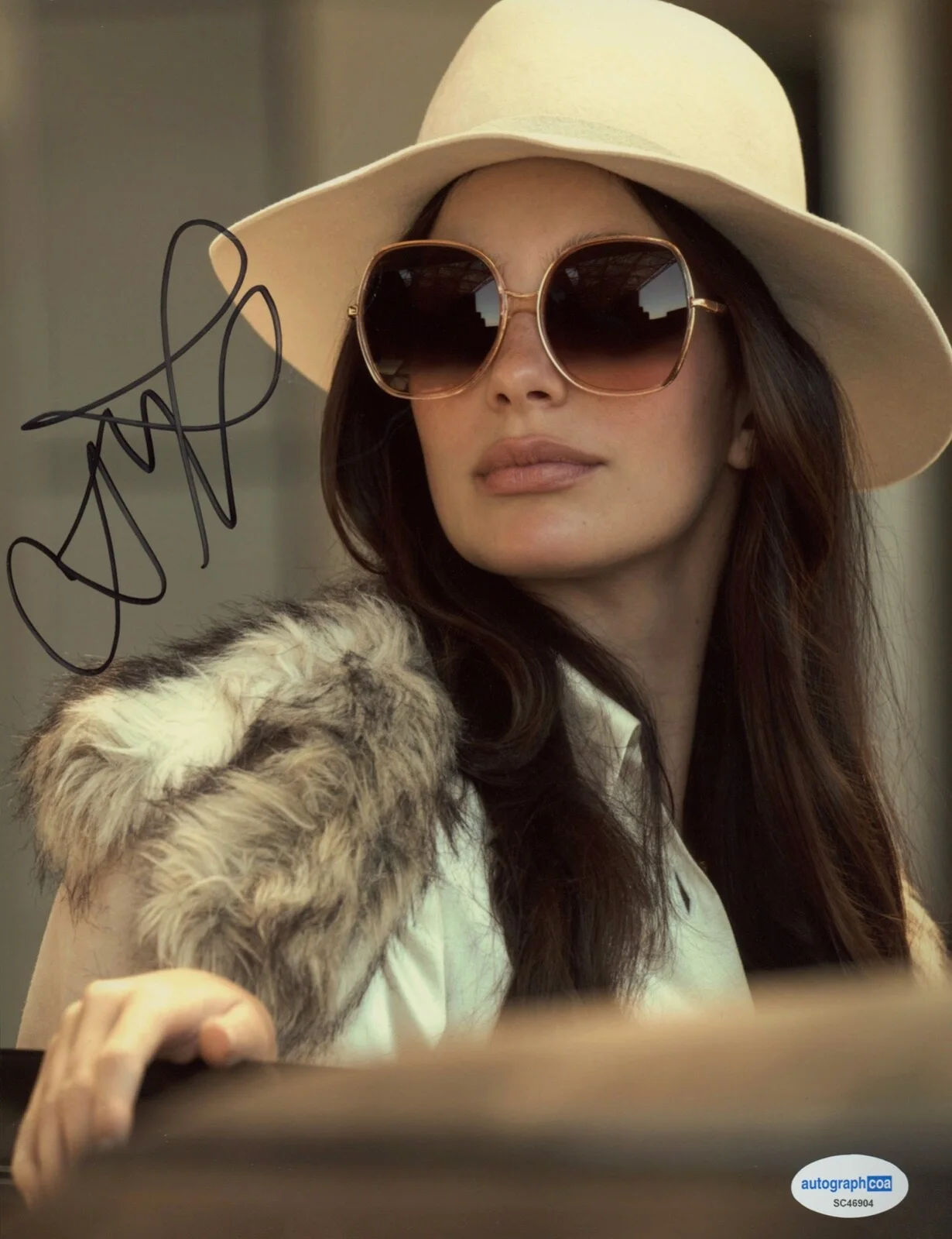 Camila Morrone — Camila Morrone signed "DAISY JONES & THE SIX" 8x10 Photo d PROOF Sexy ACOA COA, изображение 3