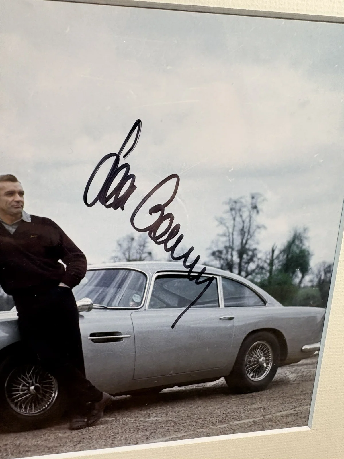 SEAN CONNERY SIGNED 8X10 JAMES BOND PHOTO PROFESSIONALLY MATTED, image 5
