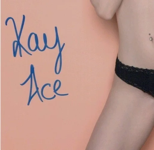 Kay Ace — Total knock out, signature model, Kay Ace- signed 8x10 Photo w/COA, изображение 2
