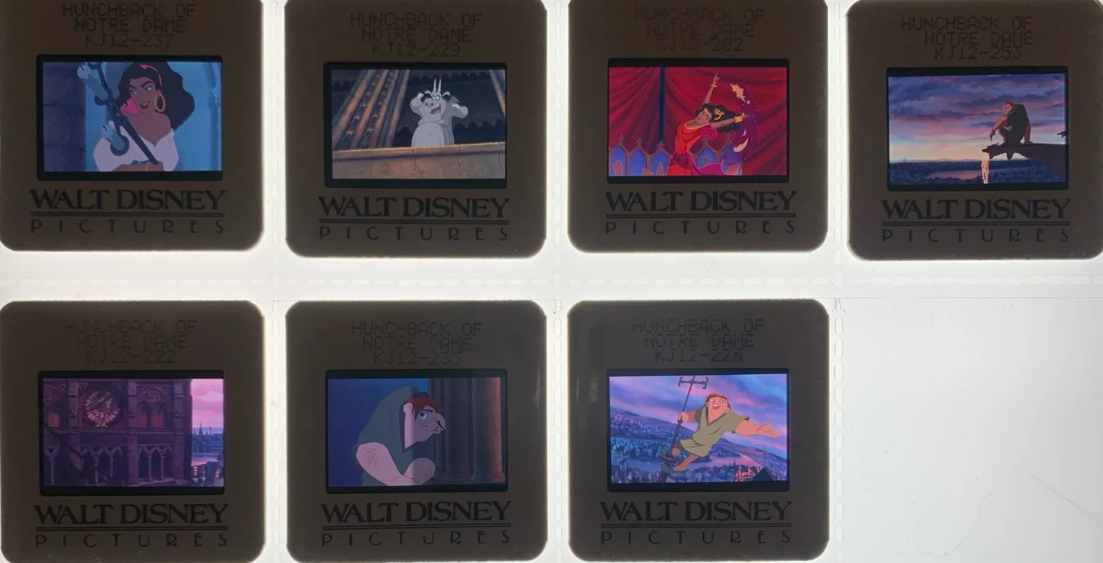 Disney THE HUNCHBACK OF NOTRE DAME 1996 35mm Slides x47, изображение 3