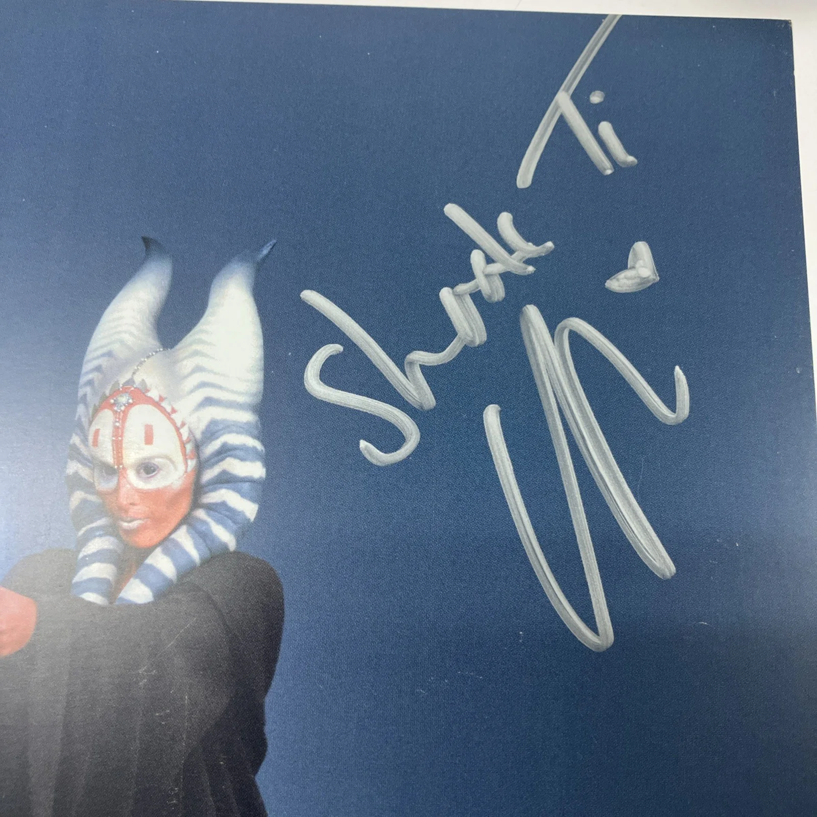 Orli Shoshan — ORLI SHOSHAN Shaak Ti AUTOGRAPH Signed 8x10 Photo Star Wars COA #5, изображение 2