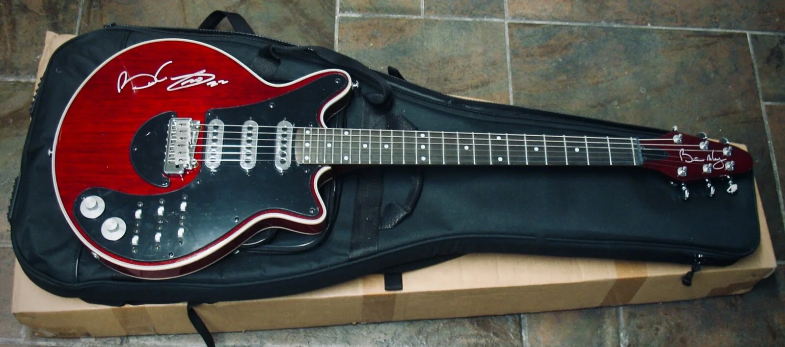 QUEEN~BRIAN MAY~Autographed Red Special Guitar w/COA+Paperwork/Invoice, image 2