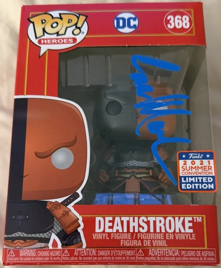 Esai Morales — Esai Morales Signed 2021 Summer LE Funko Pop #368 Deathstroke Titans w/ JSA COA, image 2